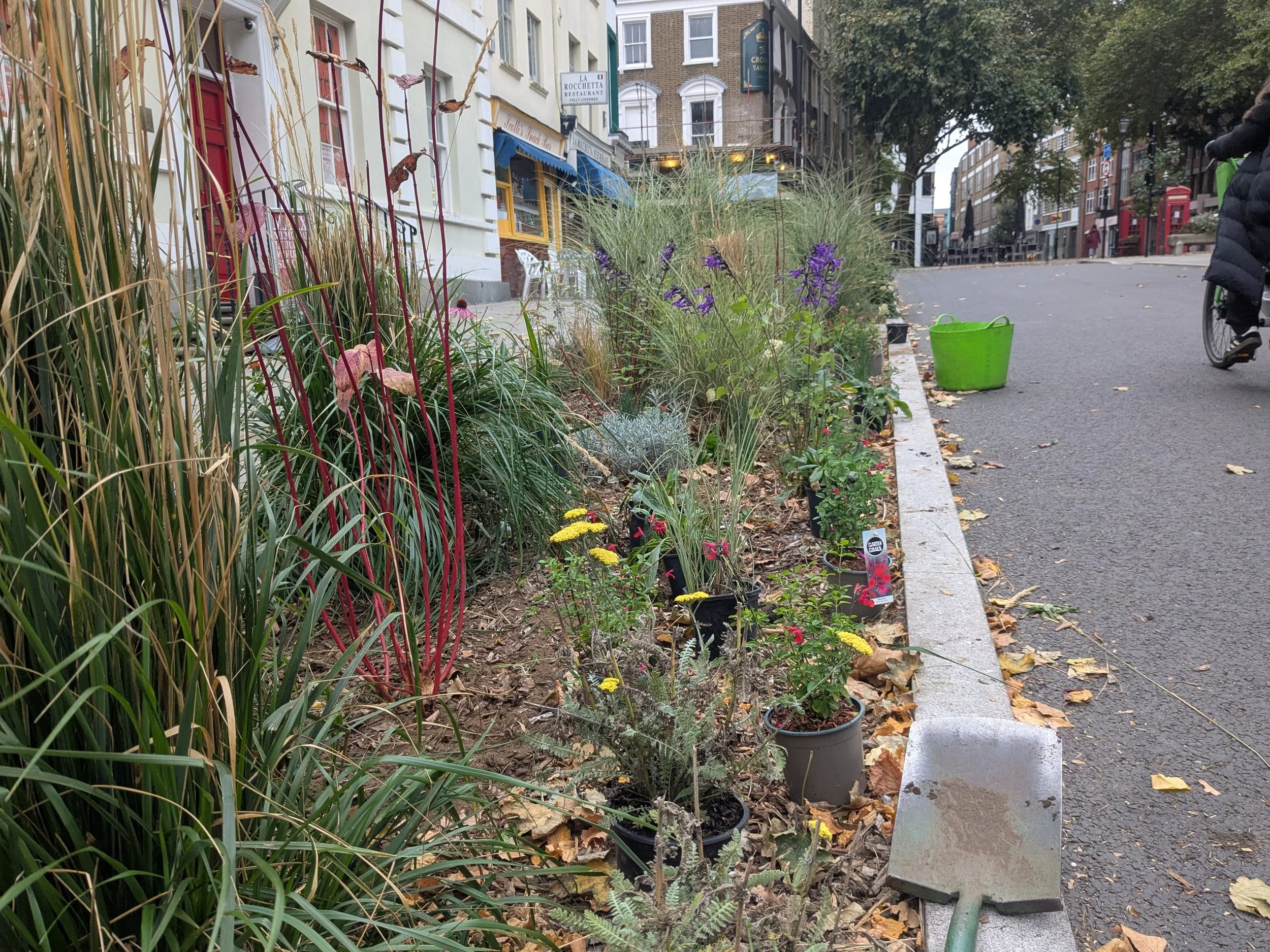 Planting up Clerkenwel Green