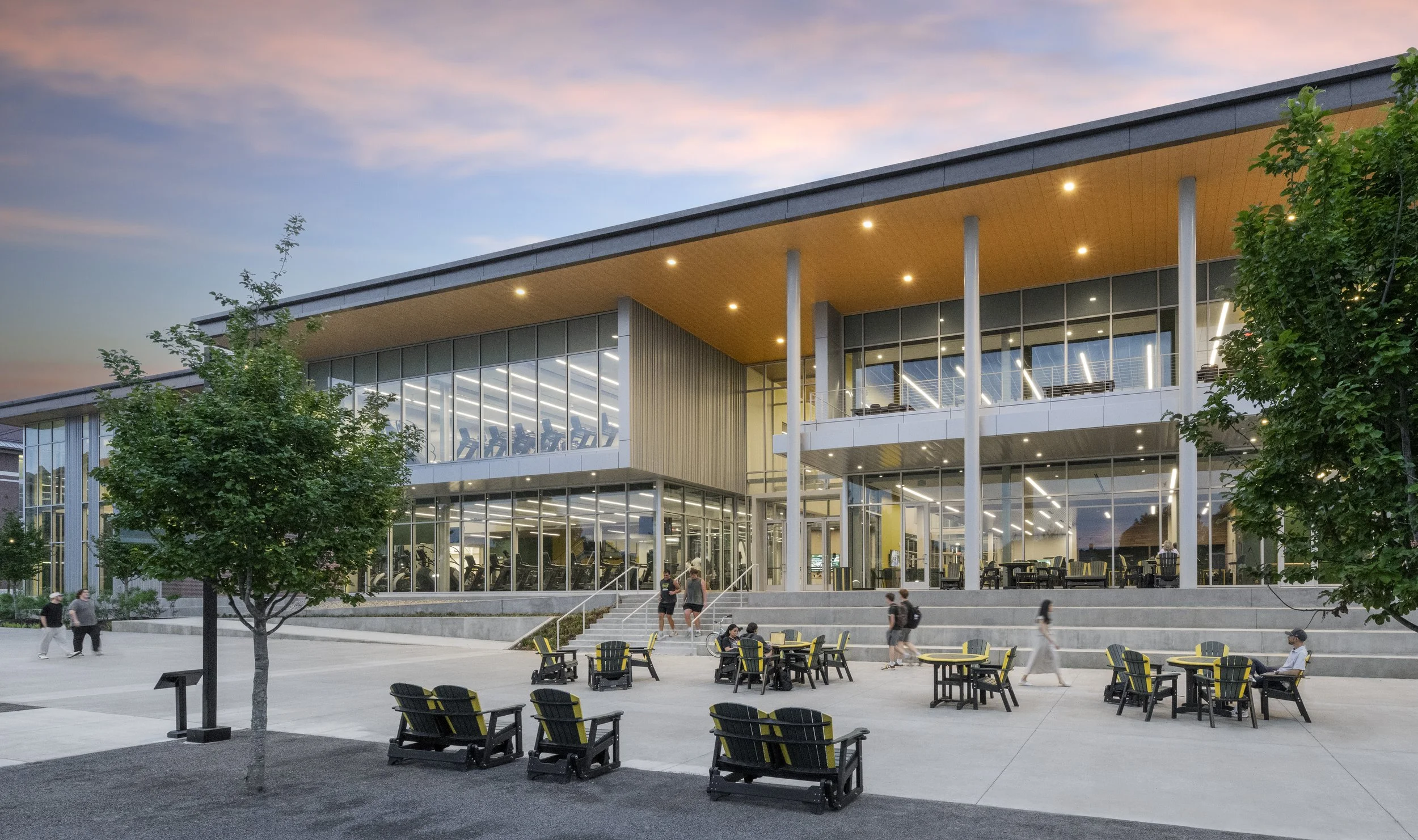 Arkansas Tech University Student Union, Campus Architecture, multi-use student center, large windows, transparency, Russellville, Arkansas, gym, whole health