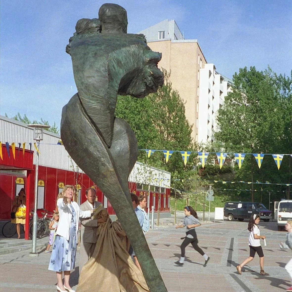 VINGMÄNNISKA