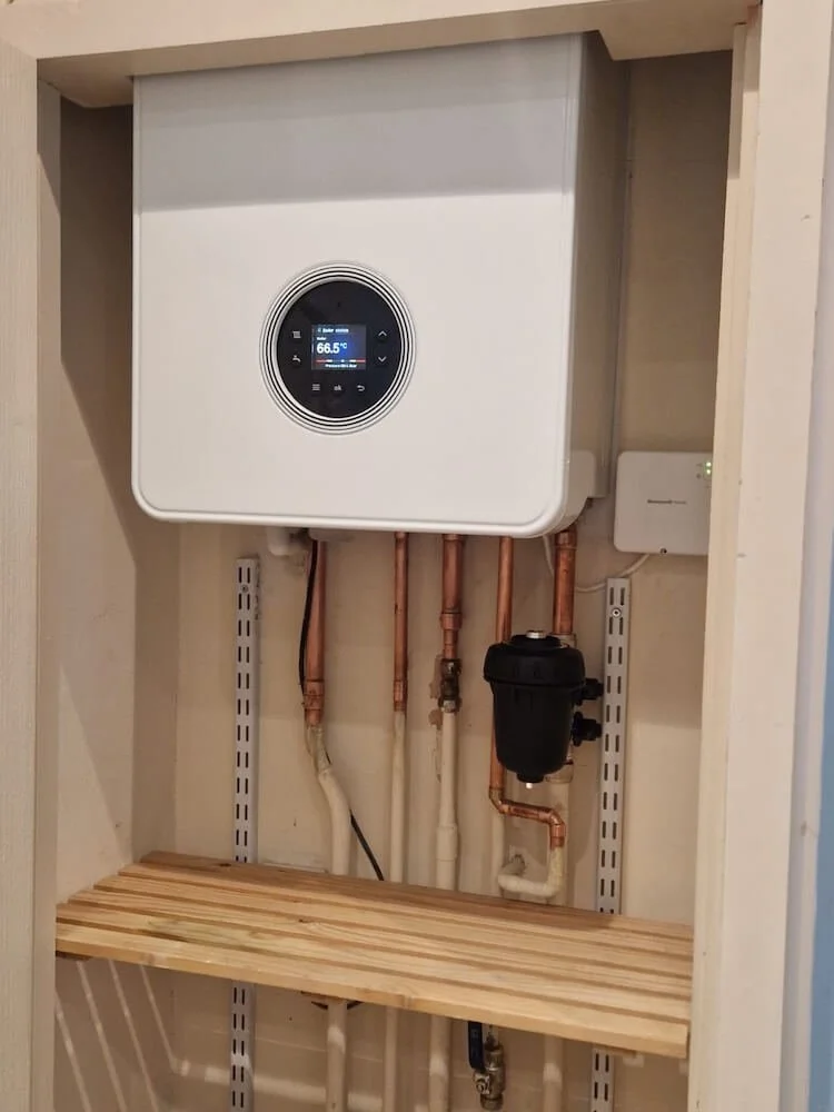 New Worcester 4000 boiler installed in Clifton Bristol with 10 year warranty