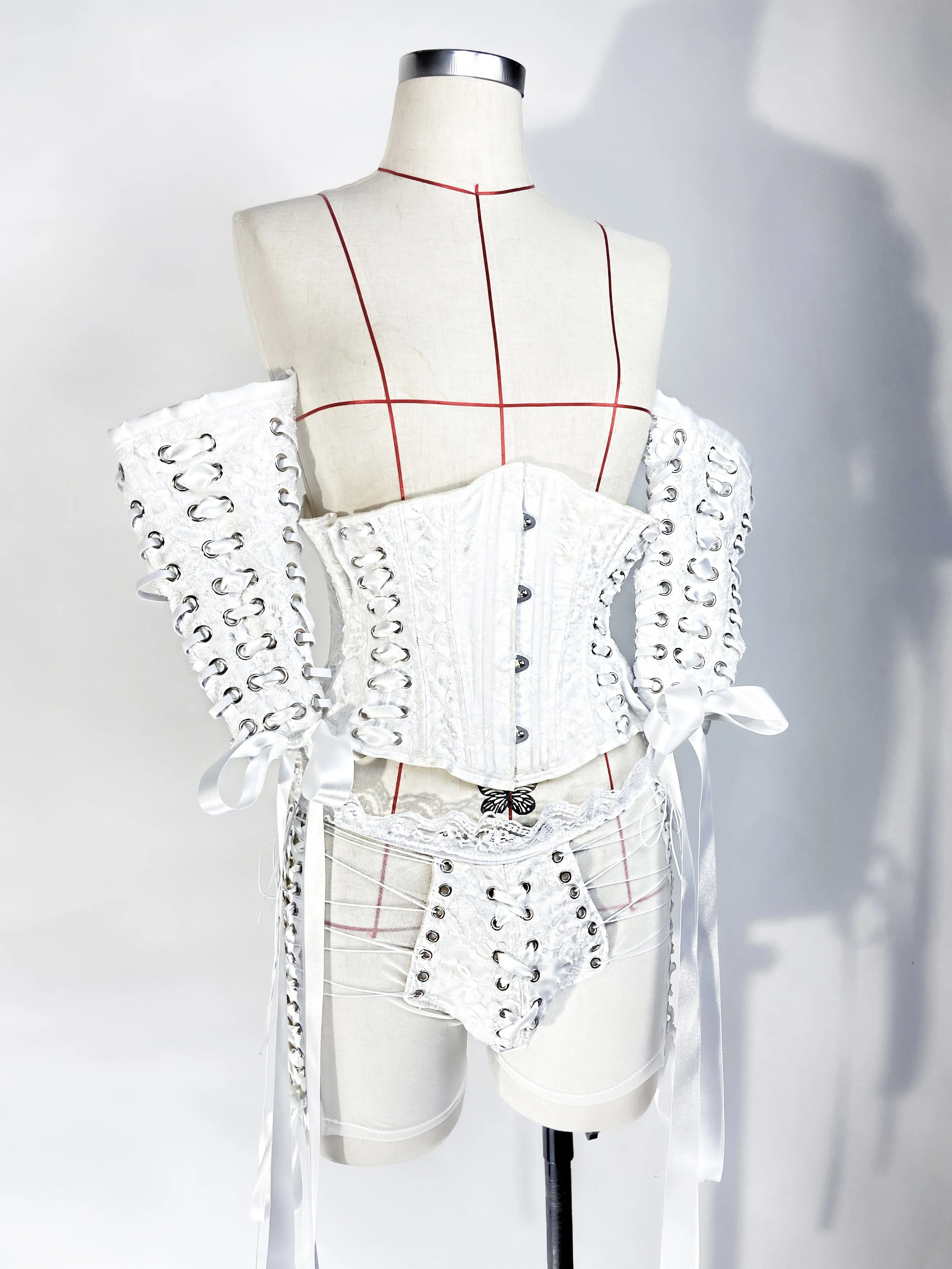 Custom corset, gauntlet, pants and mask for Josh Kyle Rees. 
Photos by William F Henderson.
Retouches by Naomi Rush.