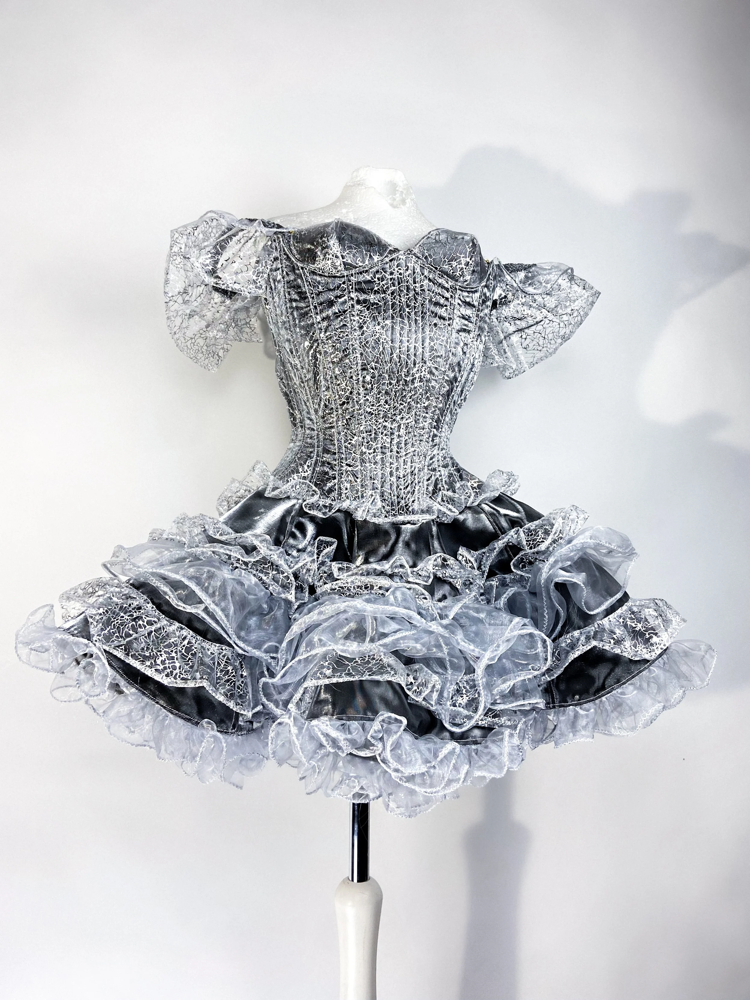 Tinsel silver wfh hourglass dress for CC.
Photos by William F Henderson.
Retouches by Naomi Rush.