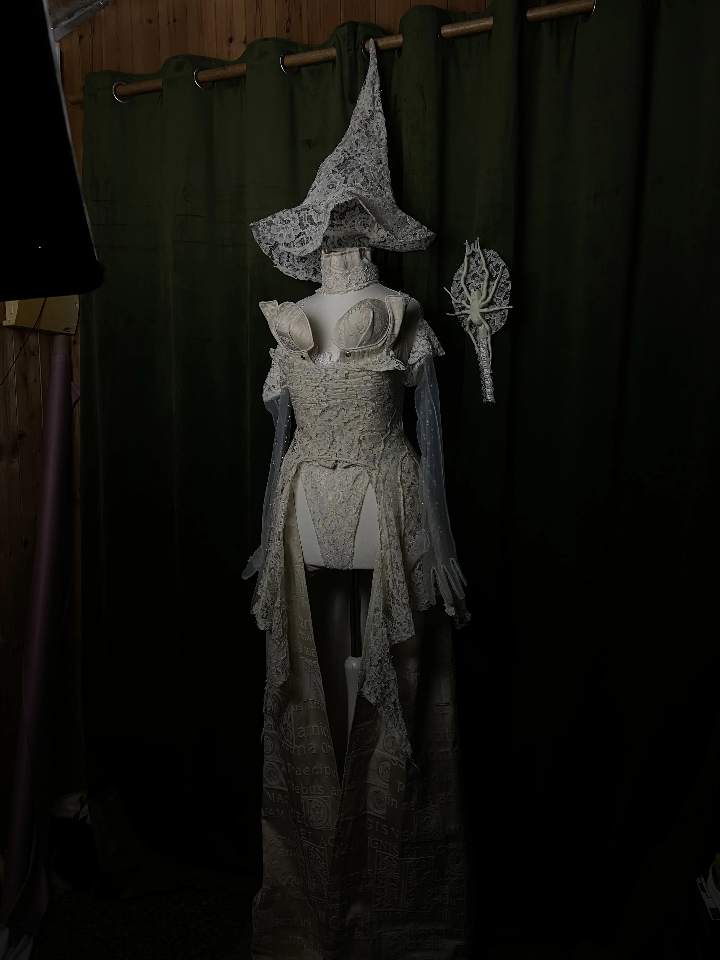 Winter wench custom for Wilma Hickey Heel shot by Williamfhenderson