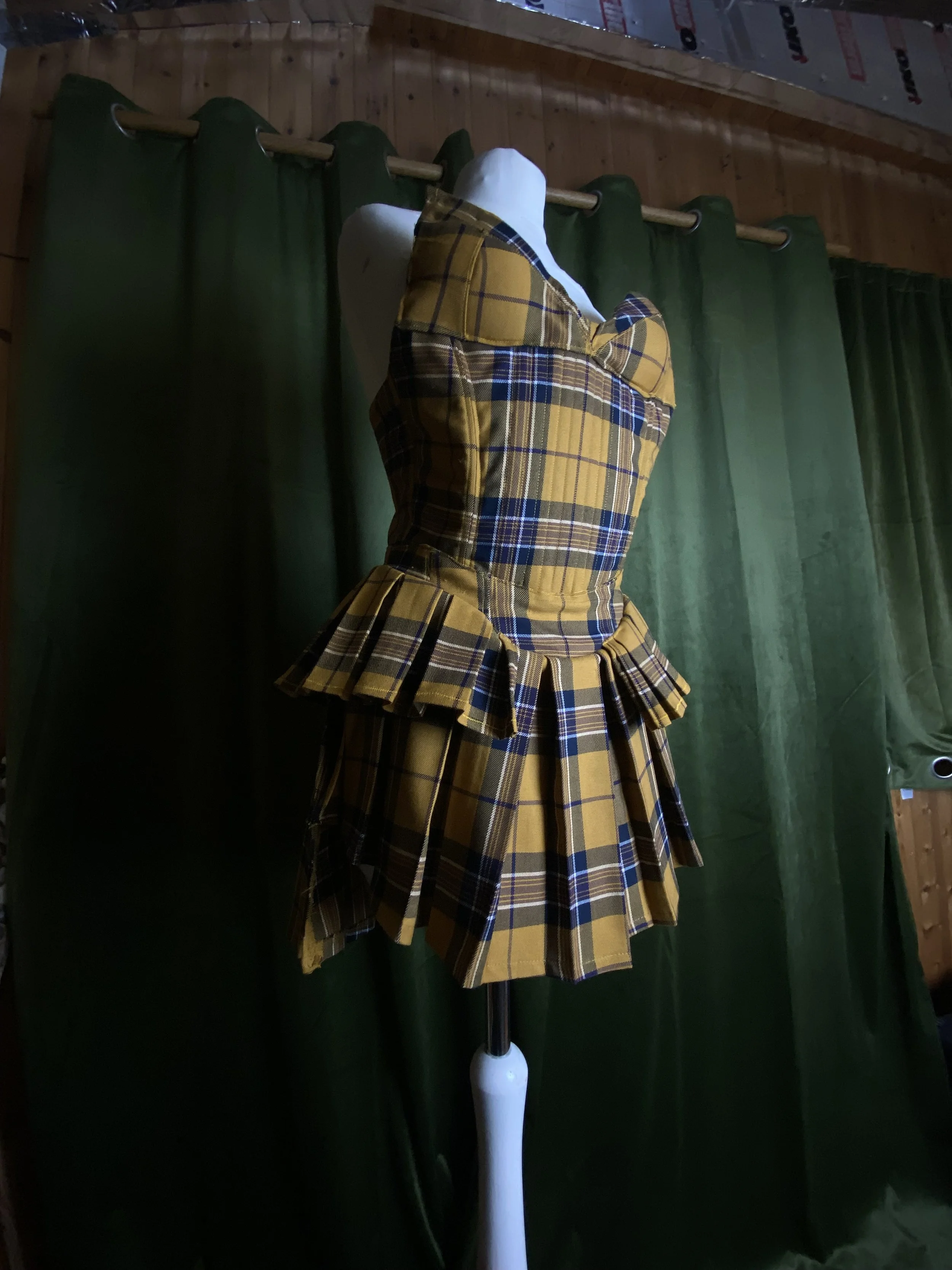Custom ‘Cher Horowitz corset and skirt set’ for Jordyn Horowitz shot by Williamfhenderson 