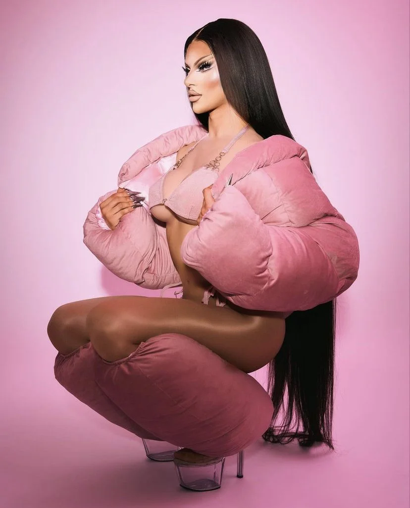 Krystal Versace in custom pink plush velvet puffer two piece set
Shot by Tom Buck
Retouches by Deluna
