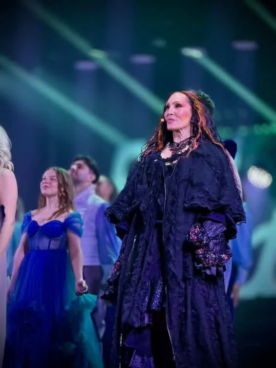 Michelle Visage wearing custom Tante Hansa corset, skirt and sleeves in Sea Witch the Musical. 
