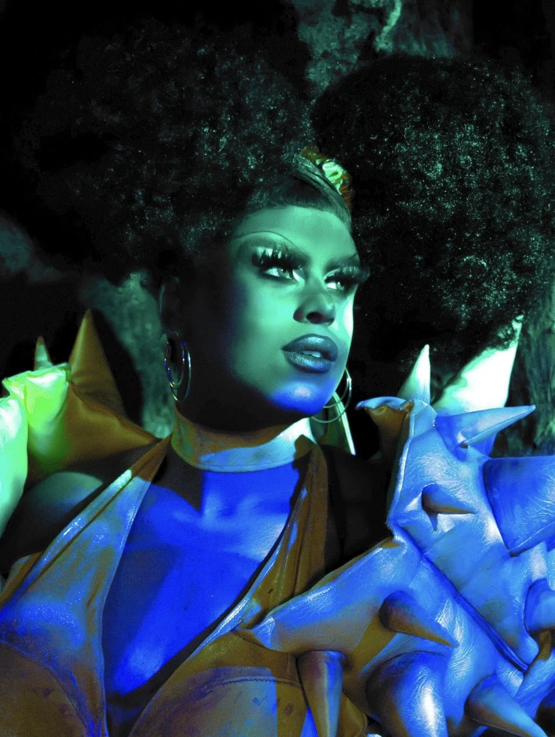 Custom Pufferfish puffer coat ensemble for Tayris Mongardis Hometown runway on Rupaul’s drag race.
Garment construction assisting by Talia Martin.
Photos by Lu7cia.