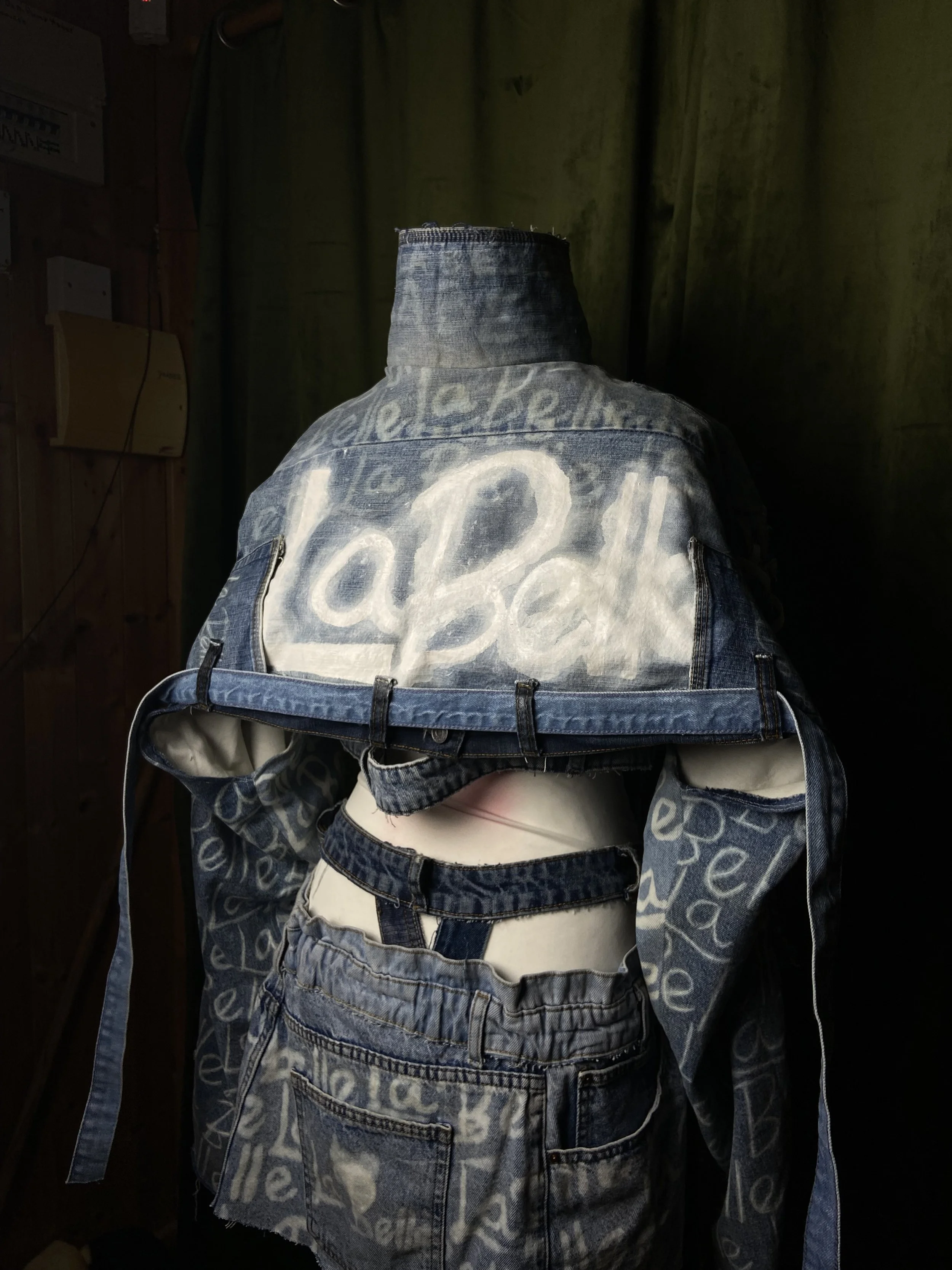Custom 4 piece Hand bleached denim set for Labelle
Shot Williamfhenderson 