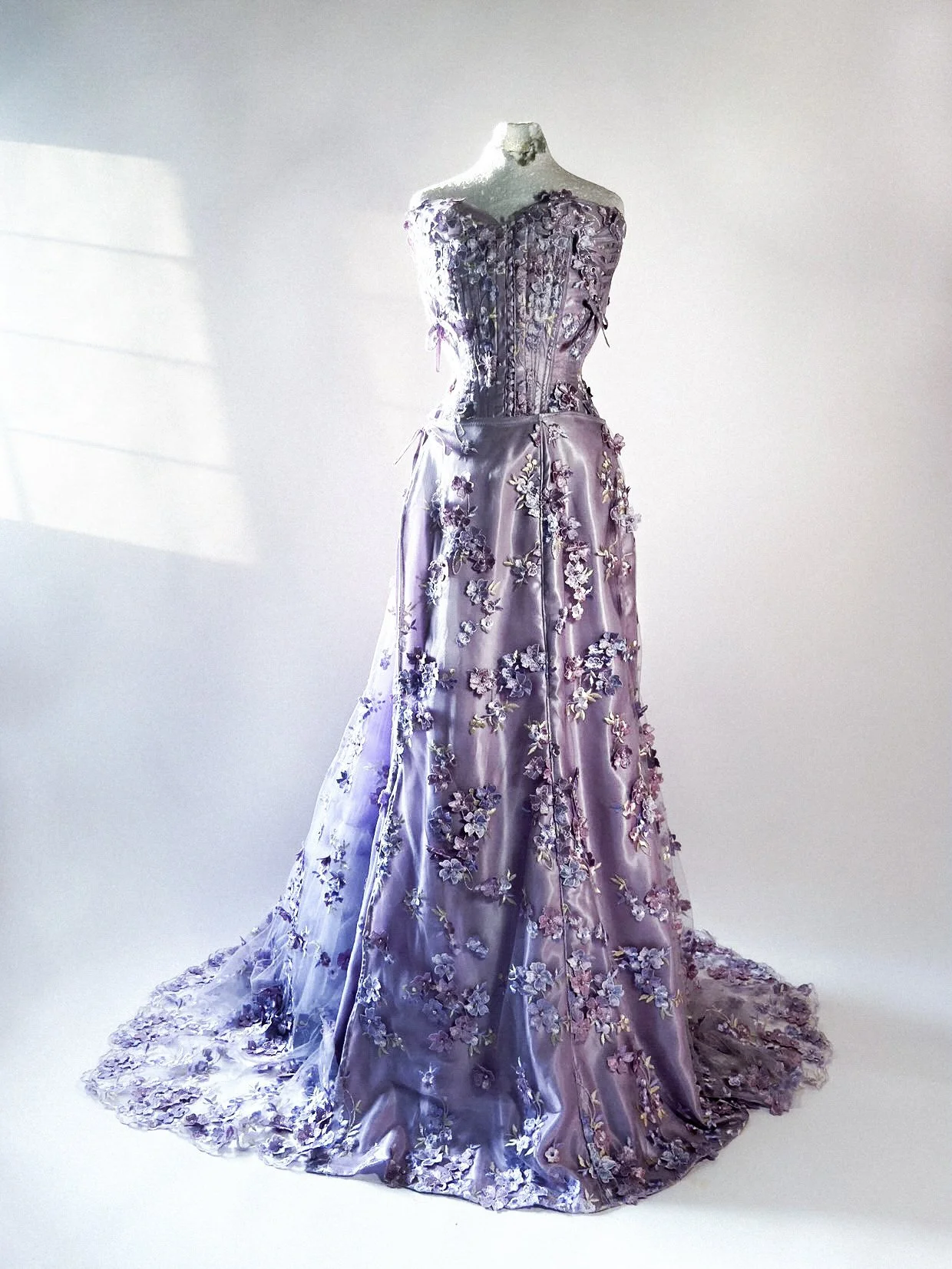 Custom detachable lilac wfh ‘hourglass’ and dress for Angel pinks.
Shot by Williamfhenderson.
Retouches by Naomi Rush.