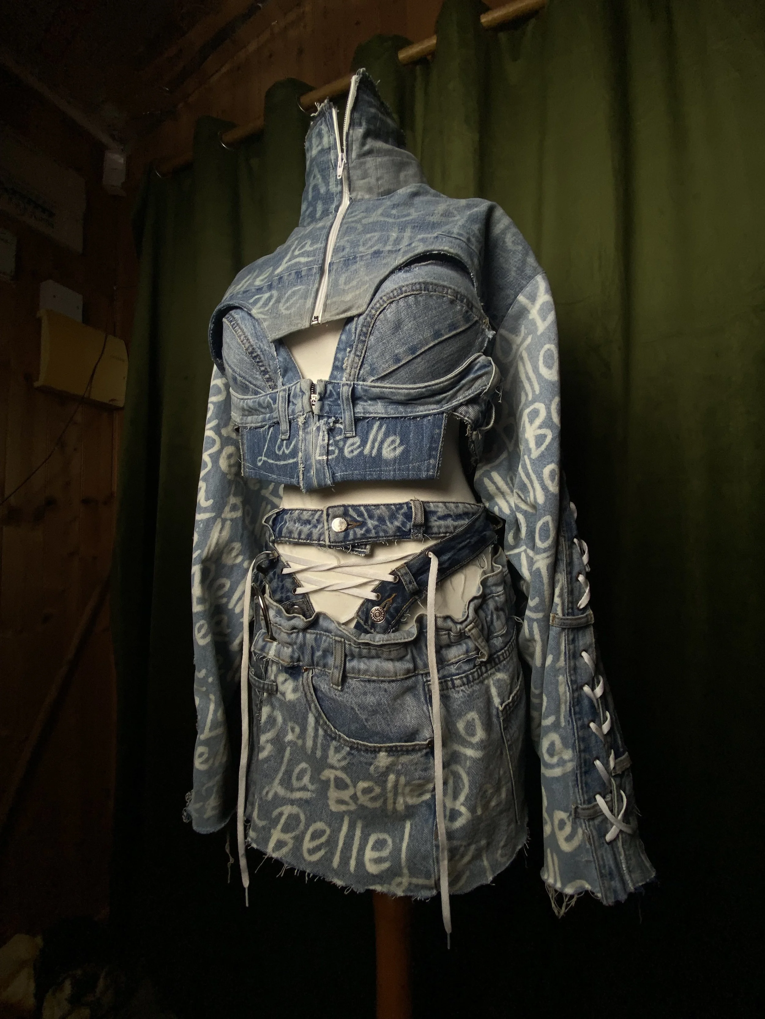 Custom 4 piece Hand bleached denim set for Labelle
Shot Williamfhenderson