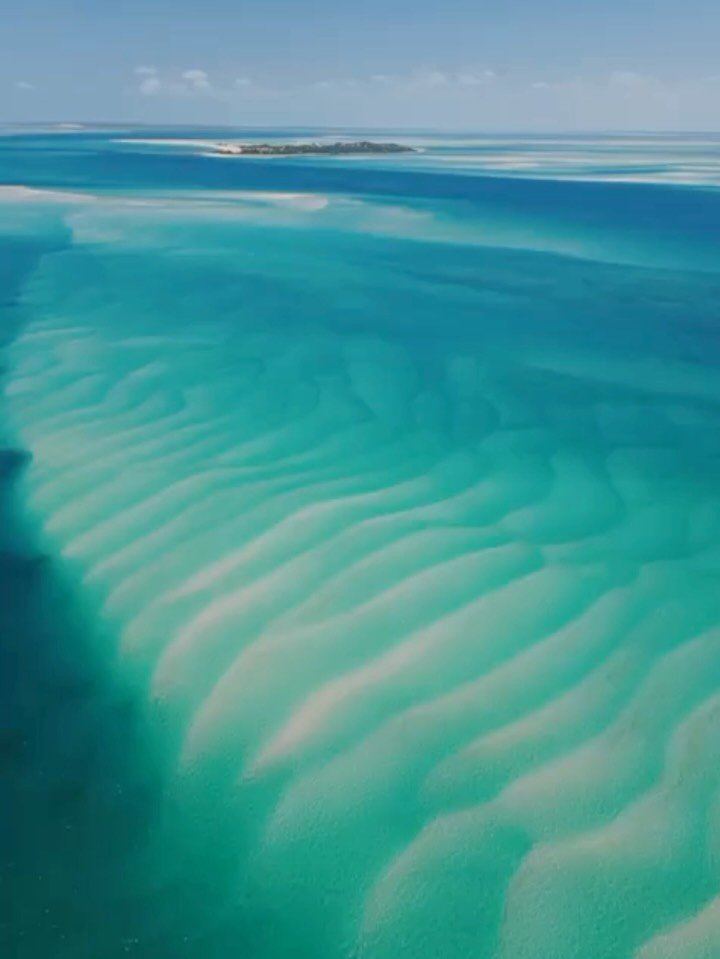 A pearl hidden within the Indian Ocean, Benguerra Island quietly awaits-known only to those who look closely. 

For those who make the journey, a stay at Kisawa is the ultimate escape- combining wildness with restorative luxury. 

Days are filled wit