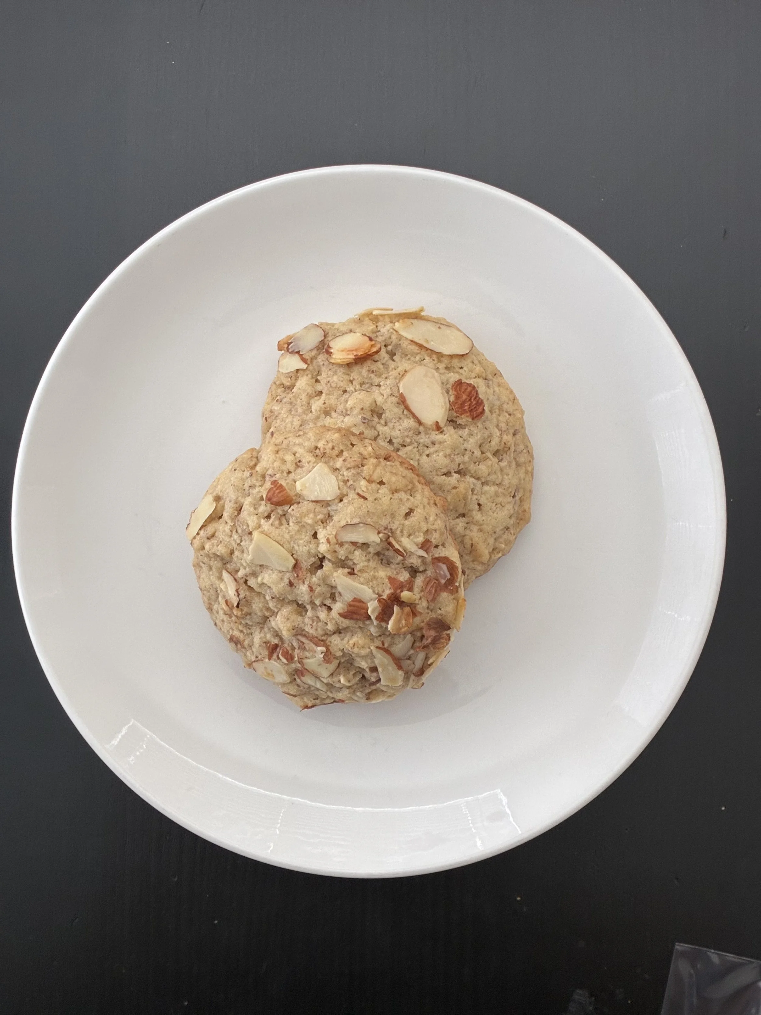 Almond and Oat Cookie