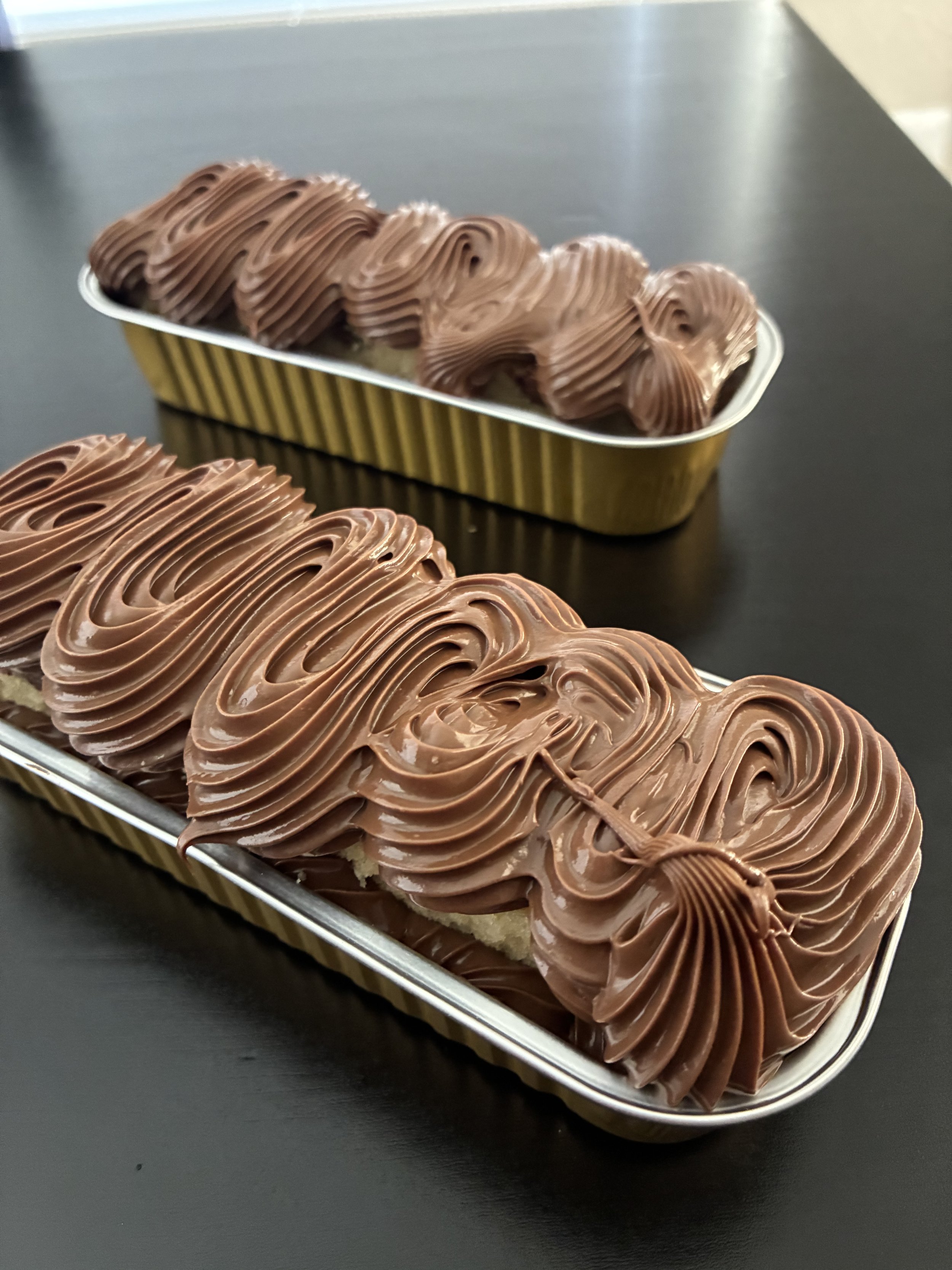 Mini Vanilla Cake with Hazelnut Cream