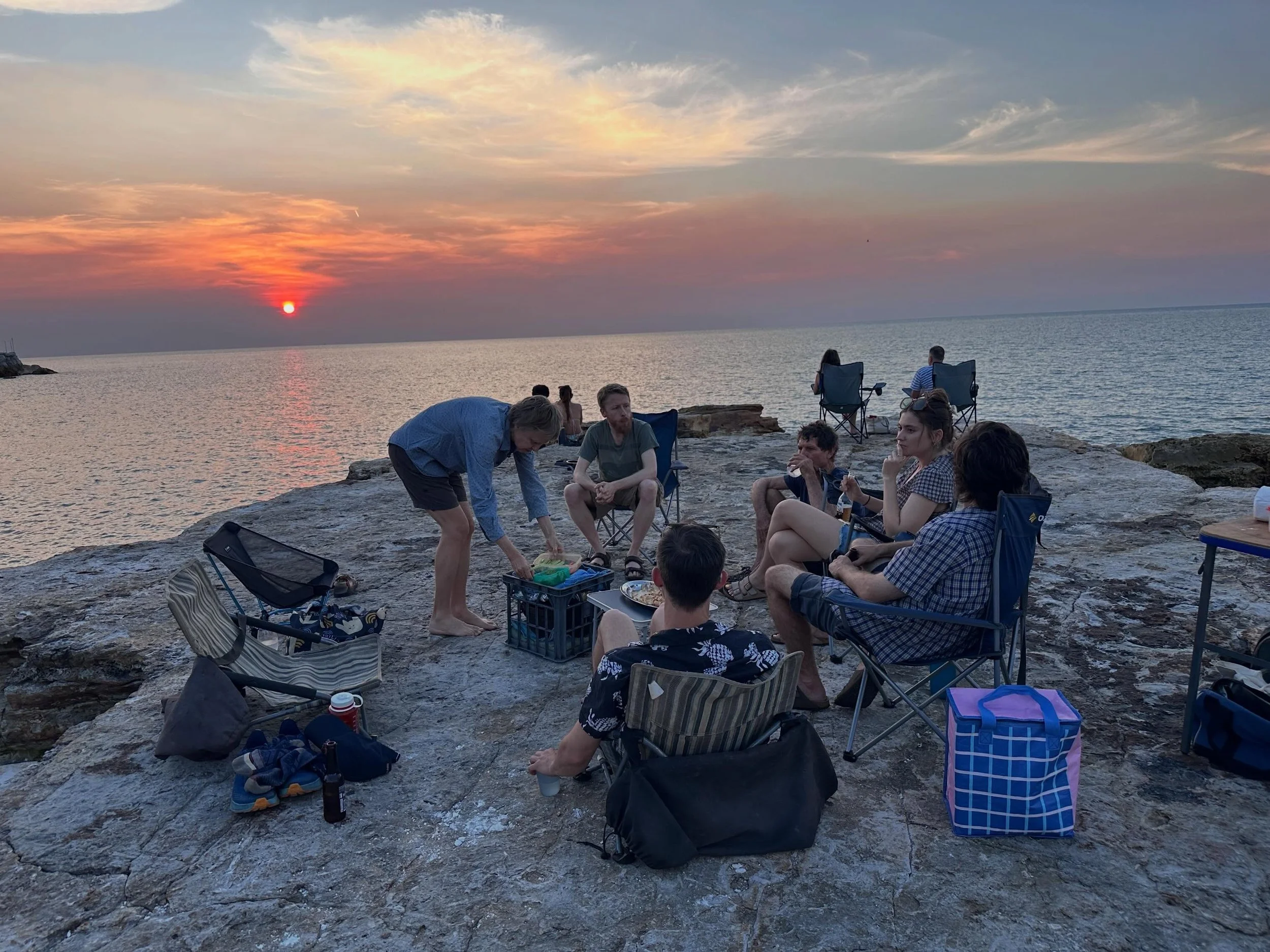 Last night in Oz, Kym serves us bustard and barra at Nightcliff Beach. 

#plantpeopleftw