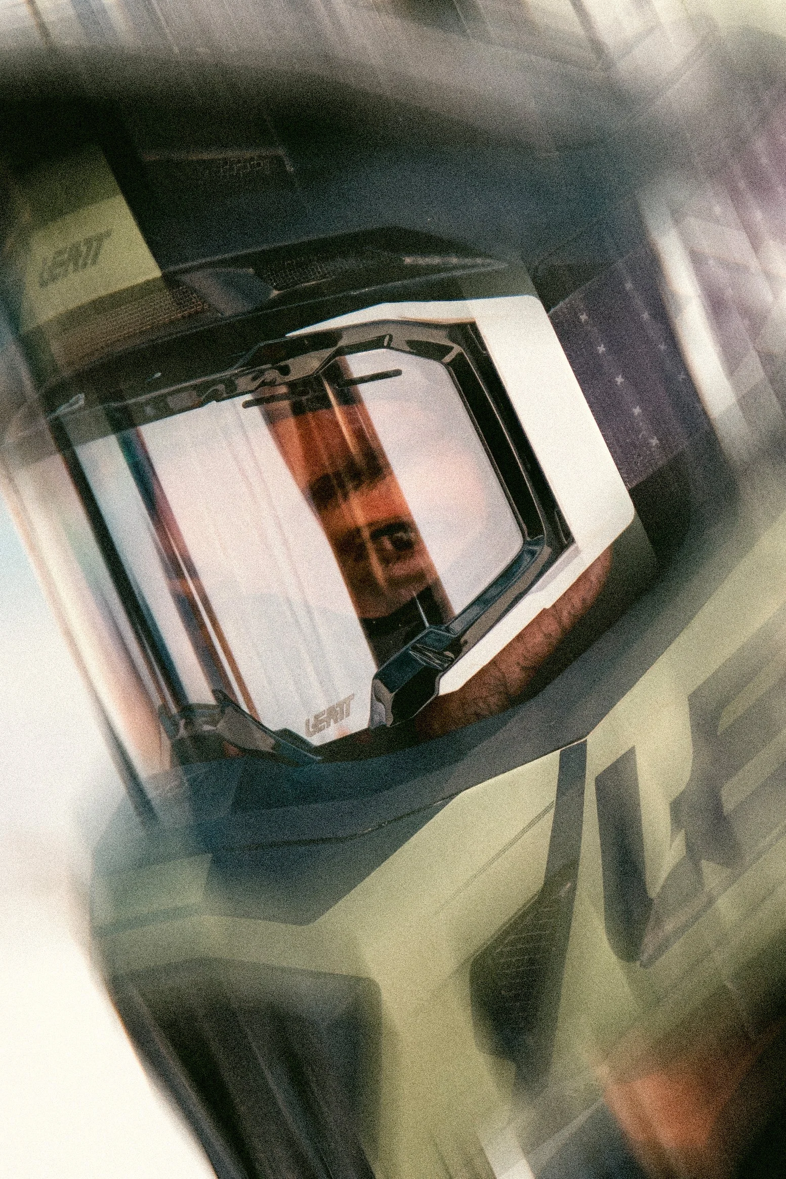 Max Sullivan, Leatth, Portrait