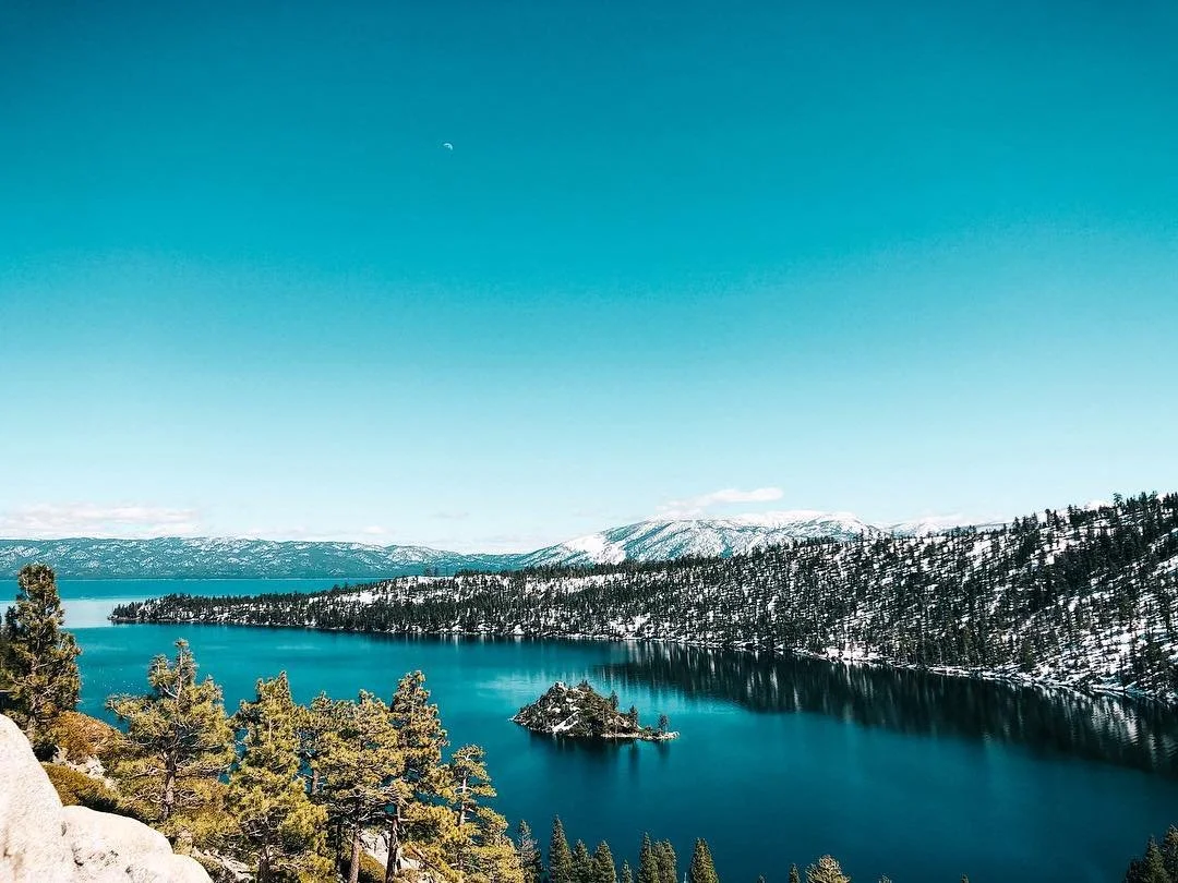 Lifted six thousand three hundred feet, where the gods have been known to wash their feet...💧🏔💎🌲 || 📷 @dropphammerz ——————————————————&md