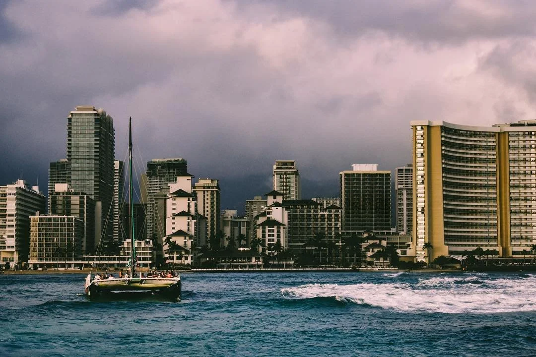 Moody skies and king tides. 🌊⚓️ || 📷 @dropphammerz ————————————————————––———
#seekercreative #vent