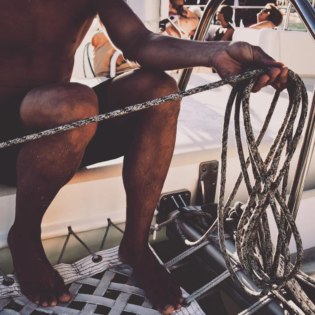 It’s all in the lay... ♾ || 📷 @dropphammerz ————————————————————————
#techniques #sailing #hawaii #