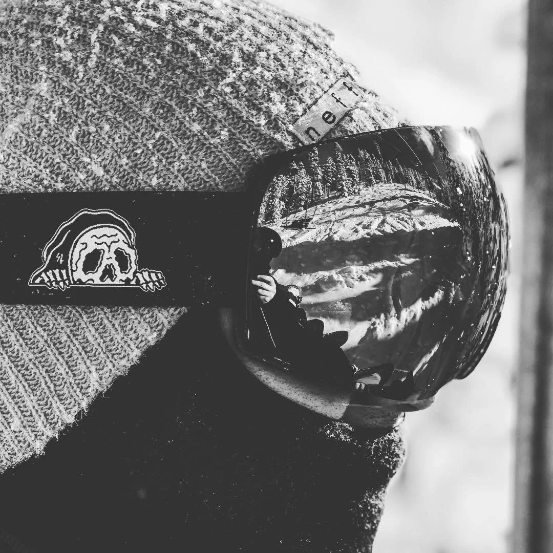 Tryna find that perfect line. Shred, rinse, repeat minimum 3x daily. 🏔🌲💎 || 📷@dropphammerz ——————————————————————&