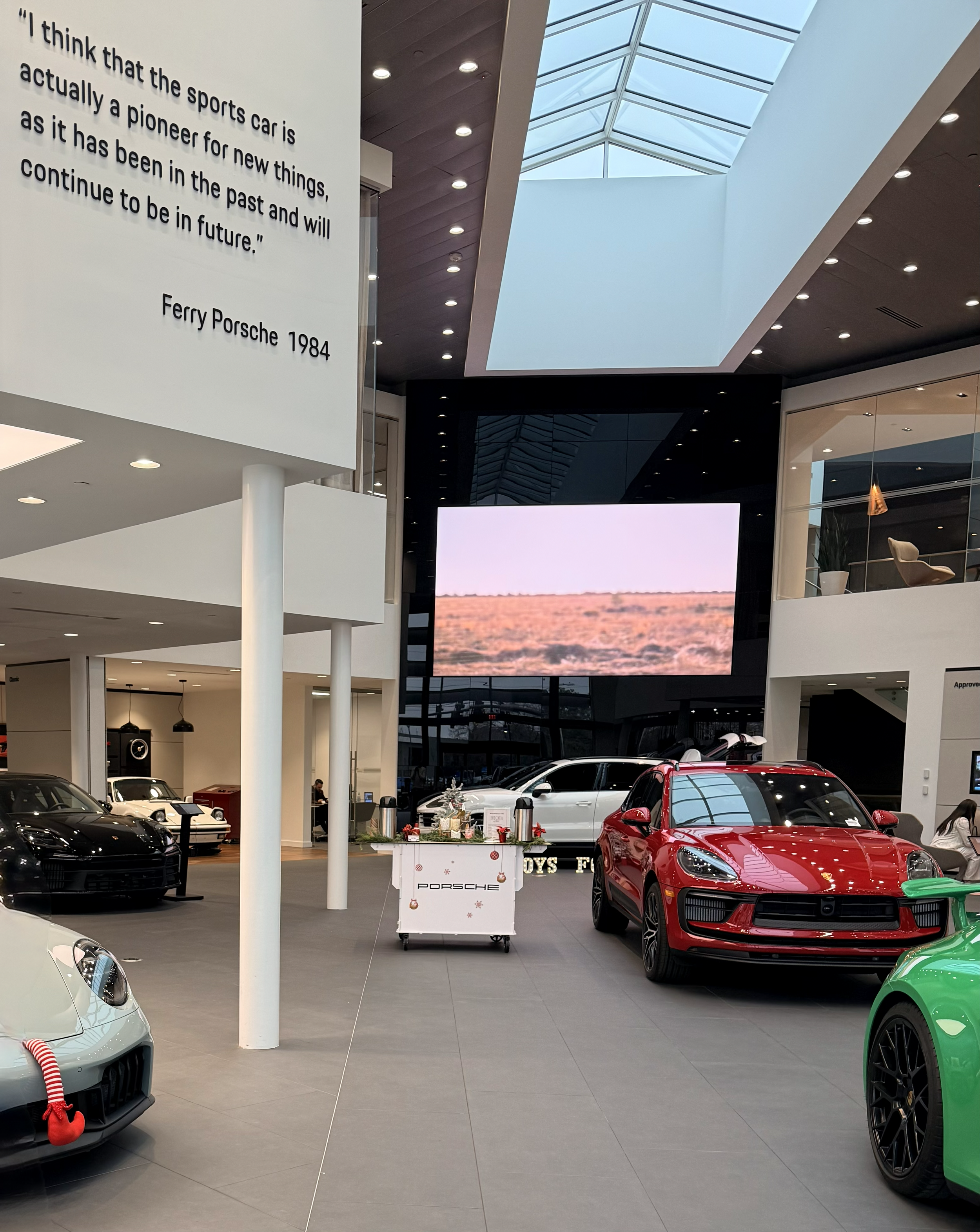 Porsche far.png