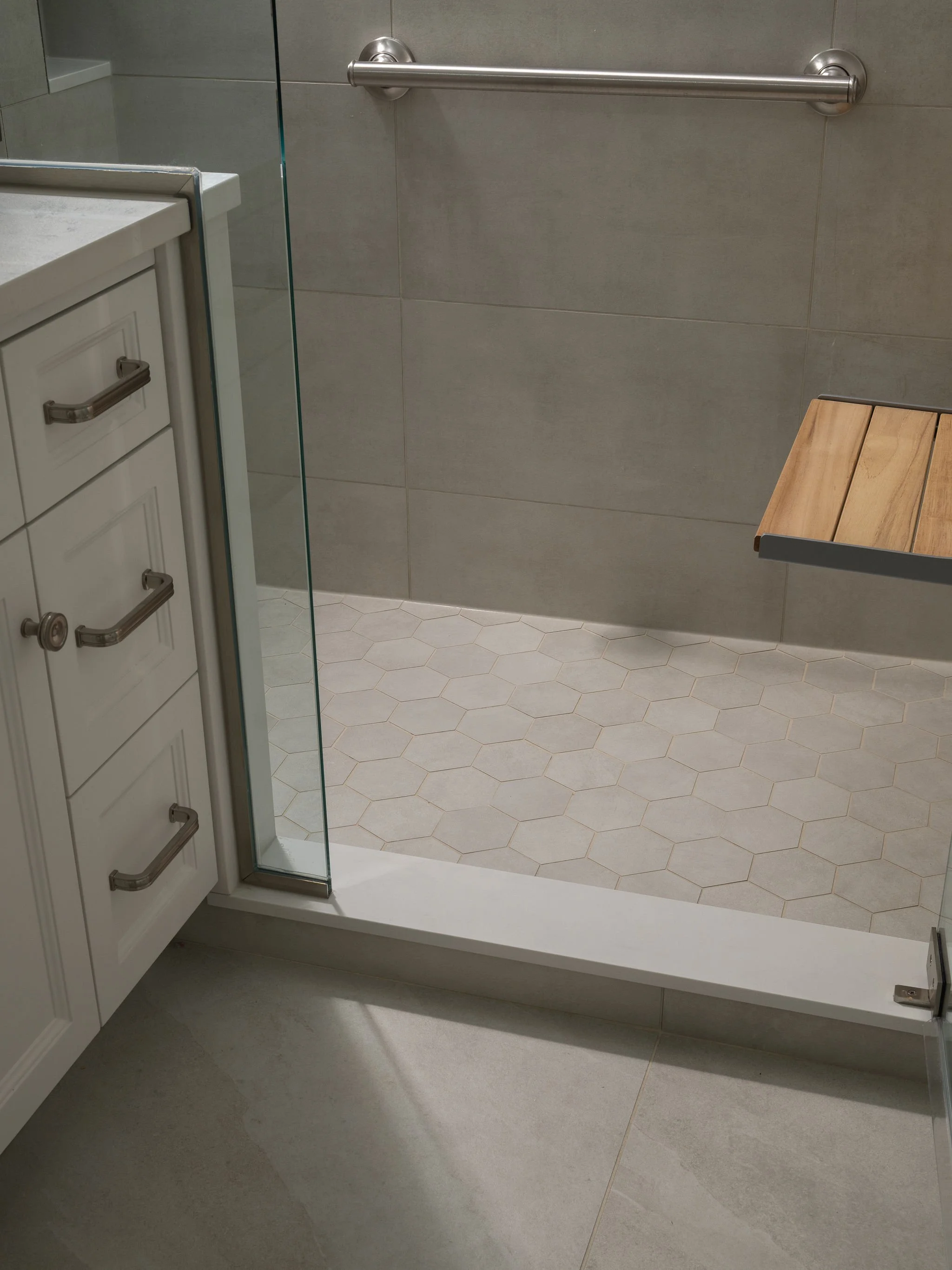 Modern Accessible Bathroom_2025_3.jpg