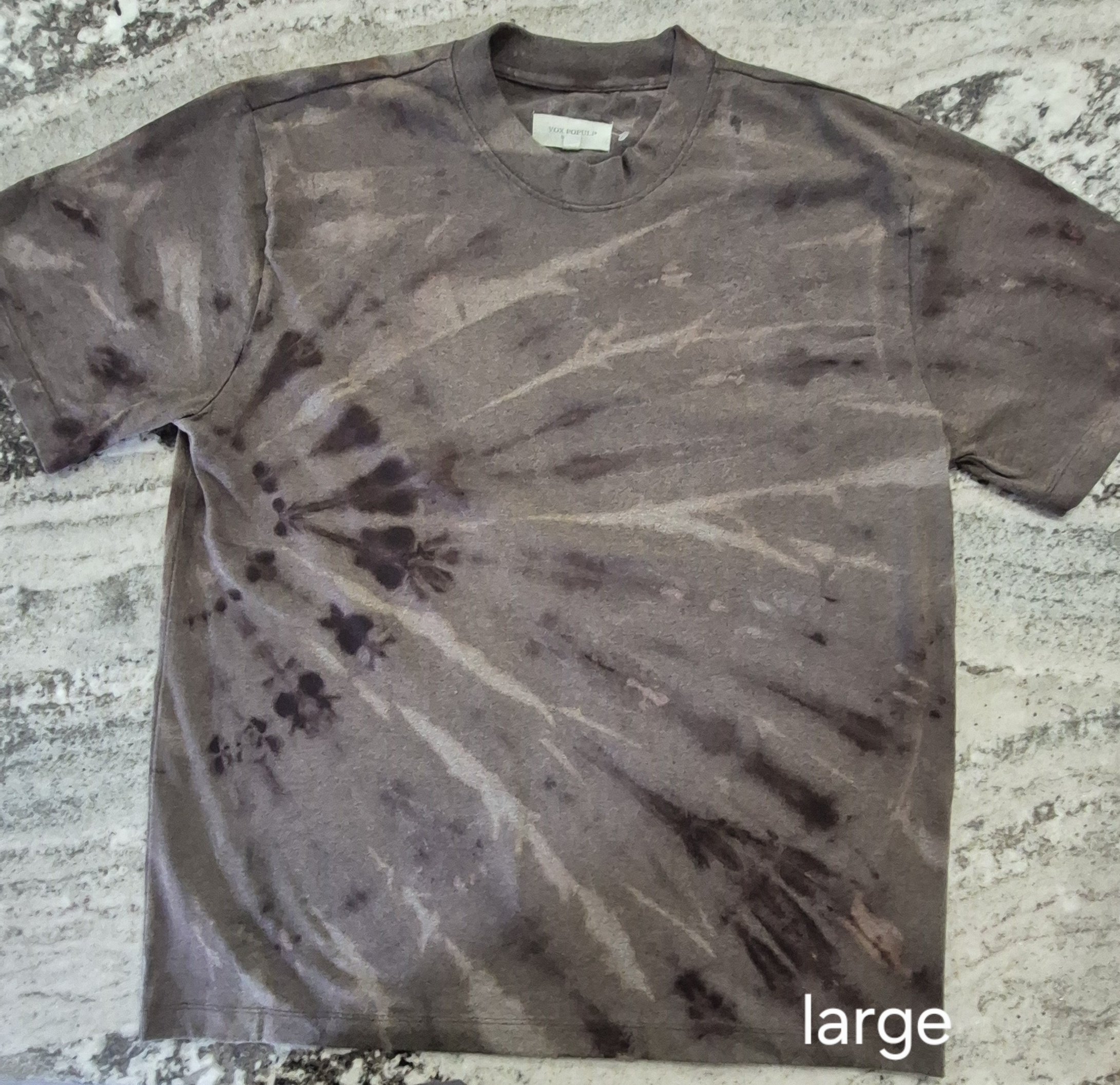1 of 1 TIDE DYE T-SHIRT LARGE