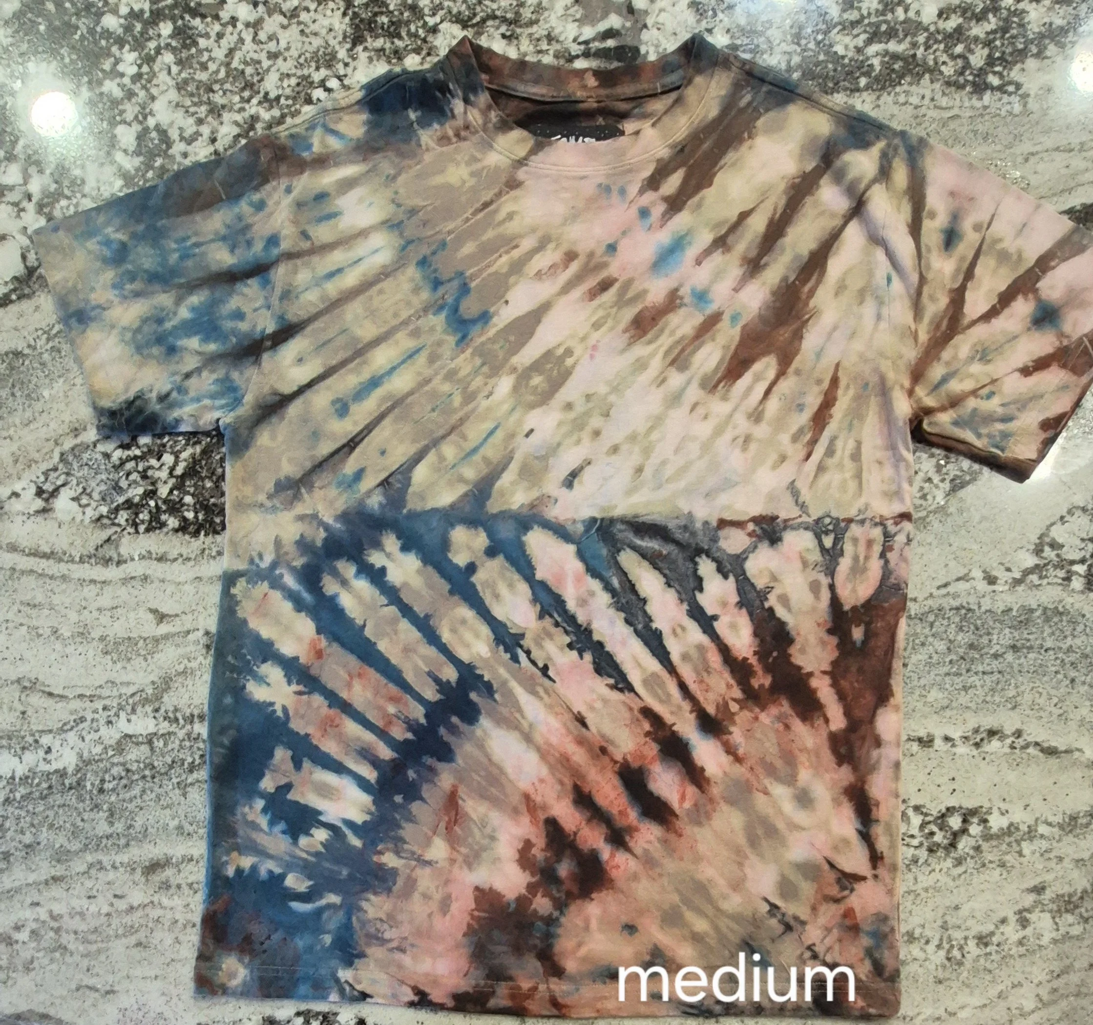 1 of 1 TIDE DYE T-SHIRT MED.
