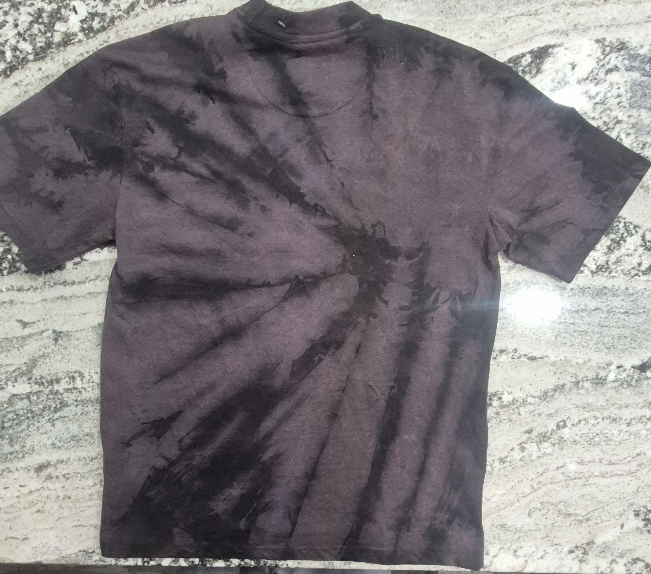 1 of 1 TIDE DYE T-SHIRT MED