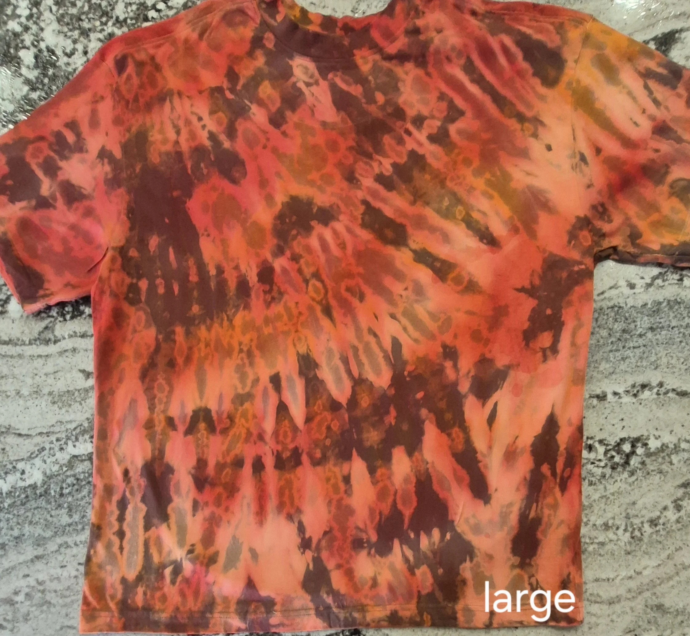 1 of 1 TIDE DYE T-SHIRT LARGE