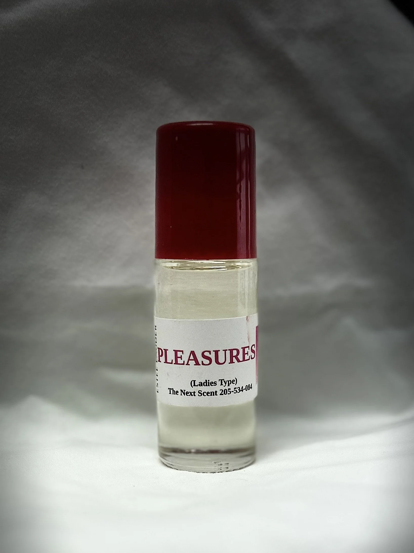 Estee Lauder: Pleasures (L) Type