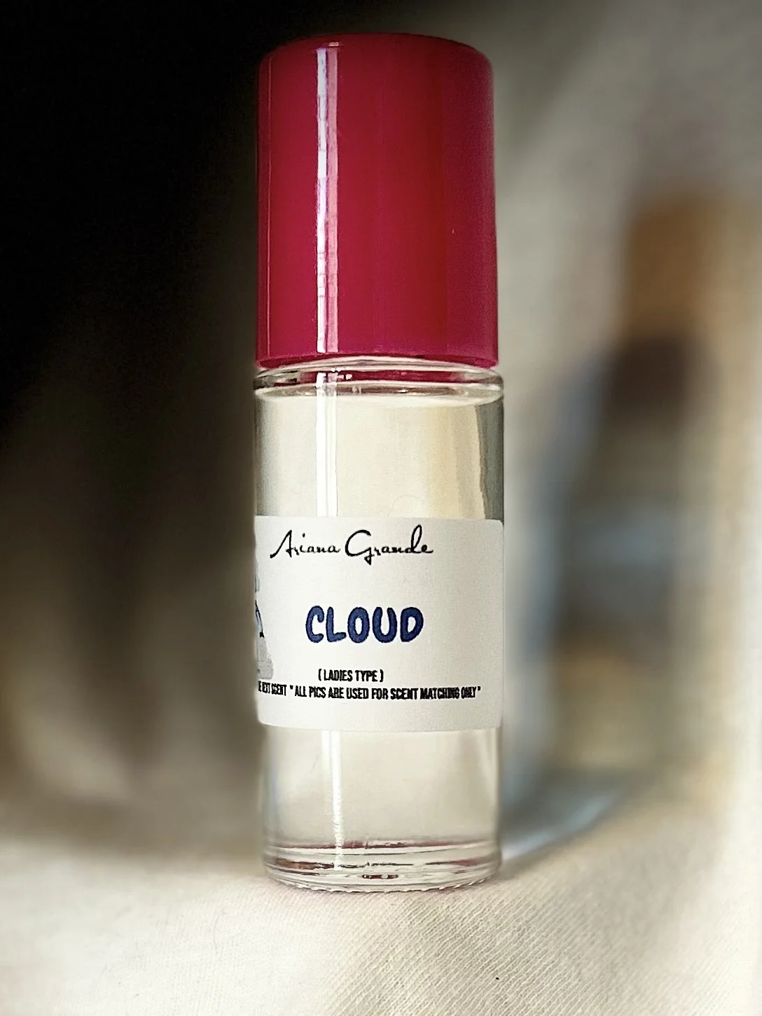 Ariana Grande: Cloud (L) Type