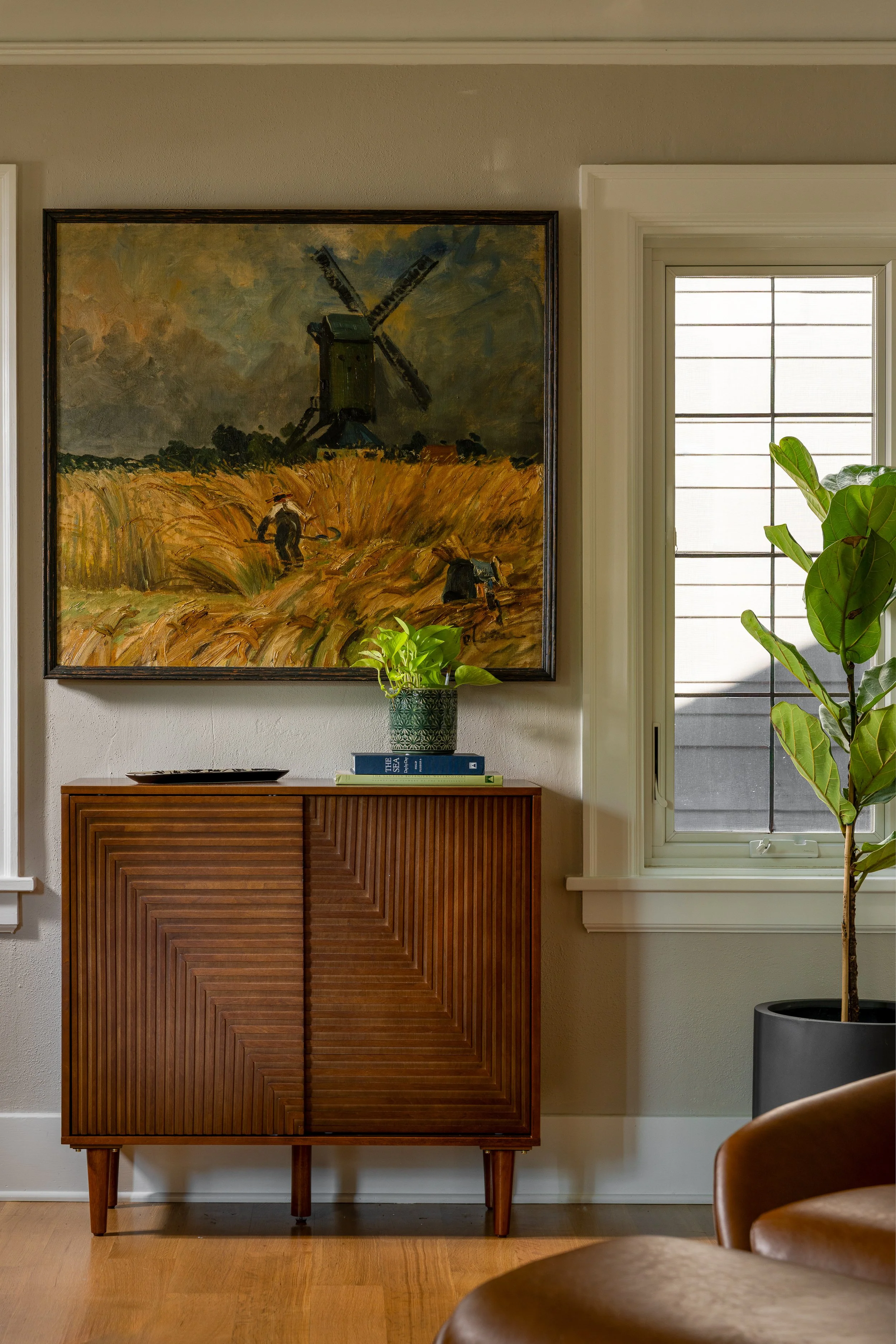 Greenlake | Seattle | Remodel Living Room | Credeneza with Painting