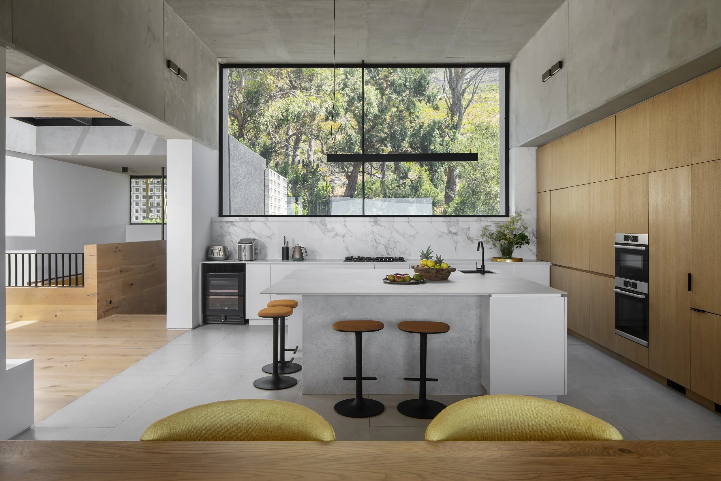 Greg Scott - Bridle Rd 006.jpg