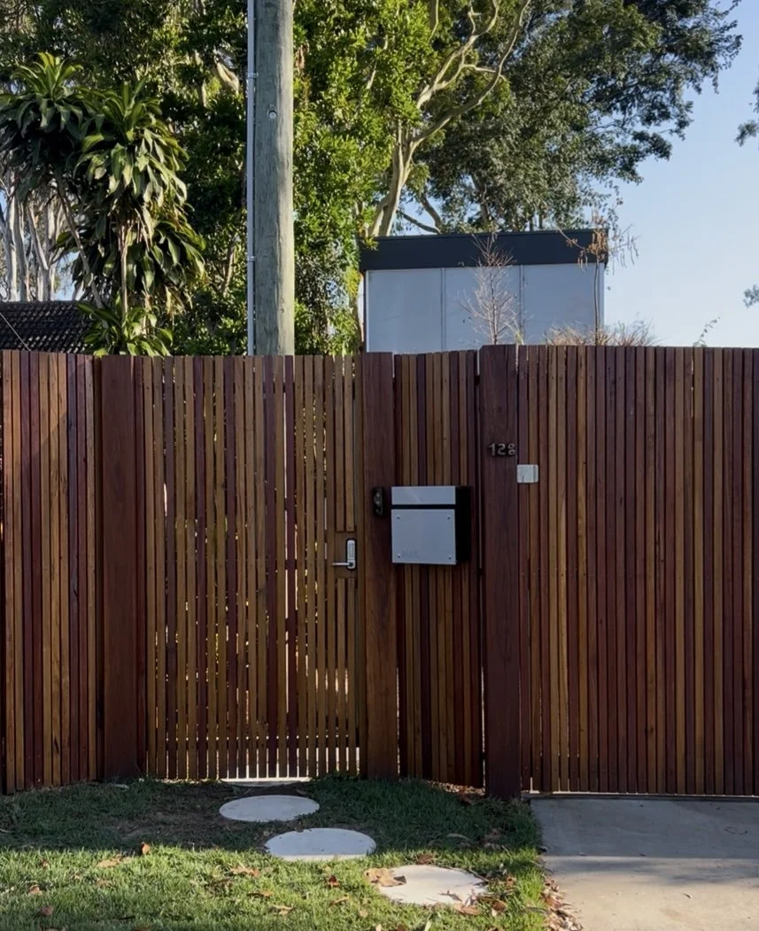 Bespoke Australian hardwood front fence and gate built in Brisbane, Queensland. Crafted from premium 40x40 hardwood sourced from a trusted local mill. Each piece is hand-selected and precision-finished for strength, durability, and timeless appeal.