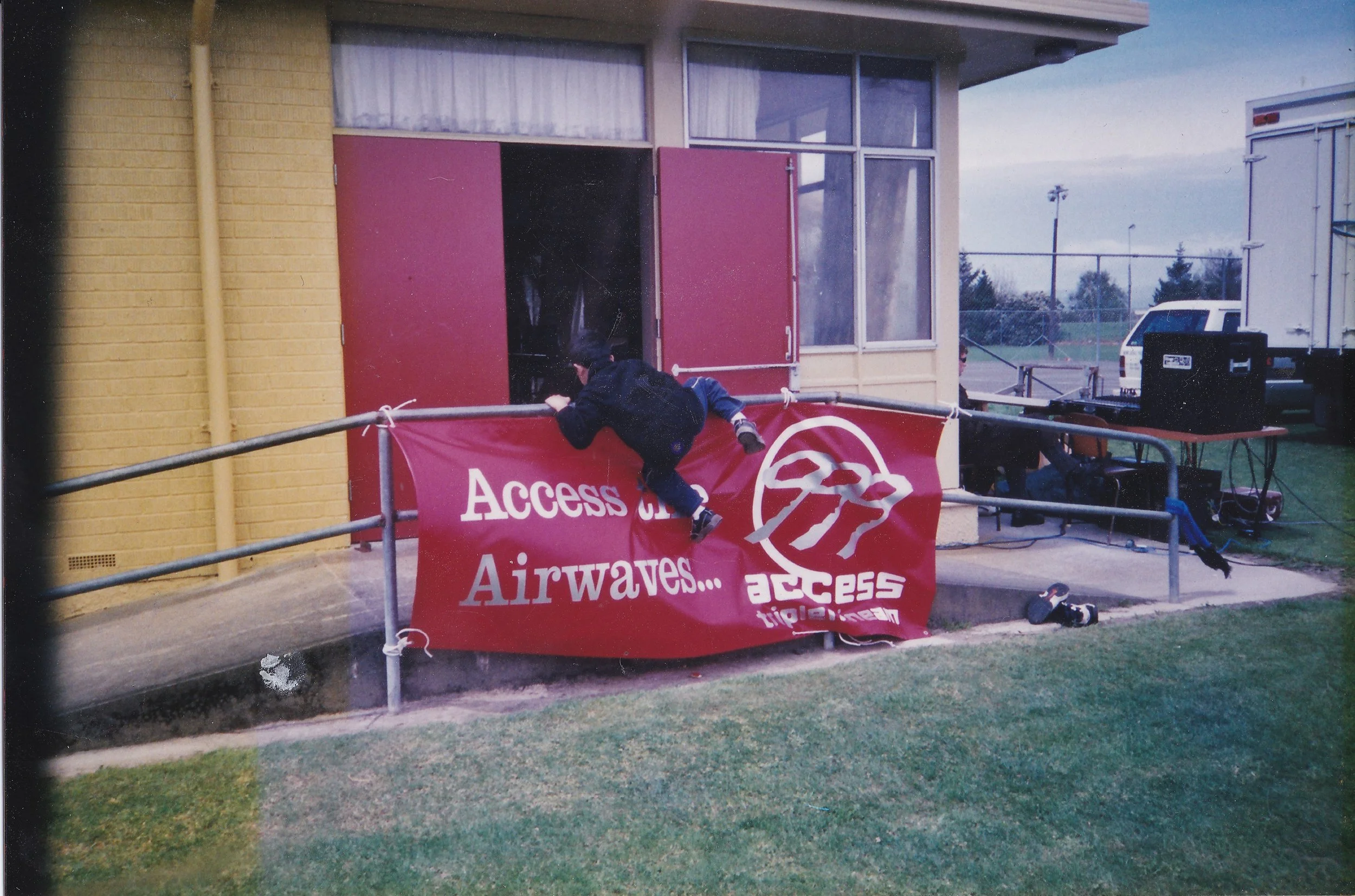 Access media in Manawatū went by the name Access Triple Nine until 2007.