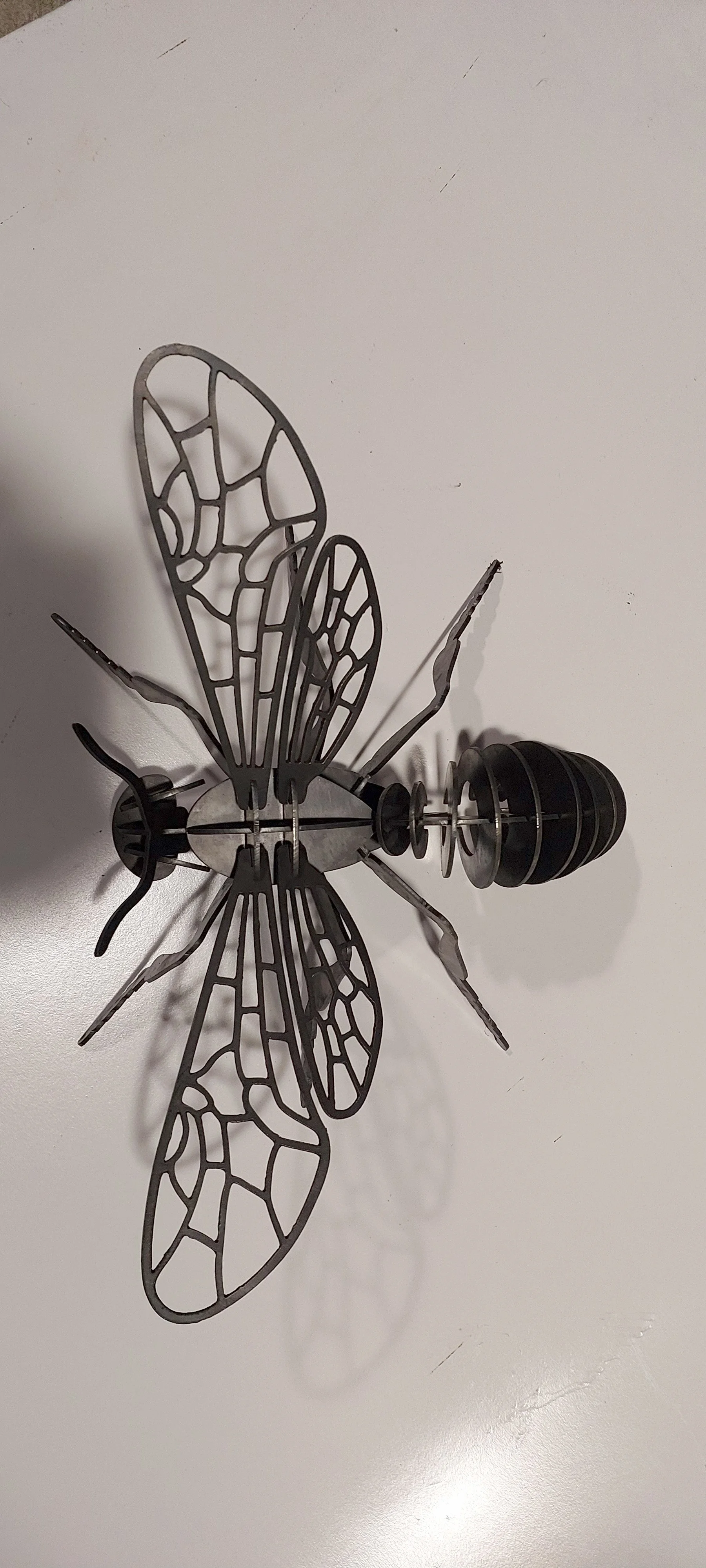 3D Bee metal garden art puzzle1.jpg