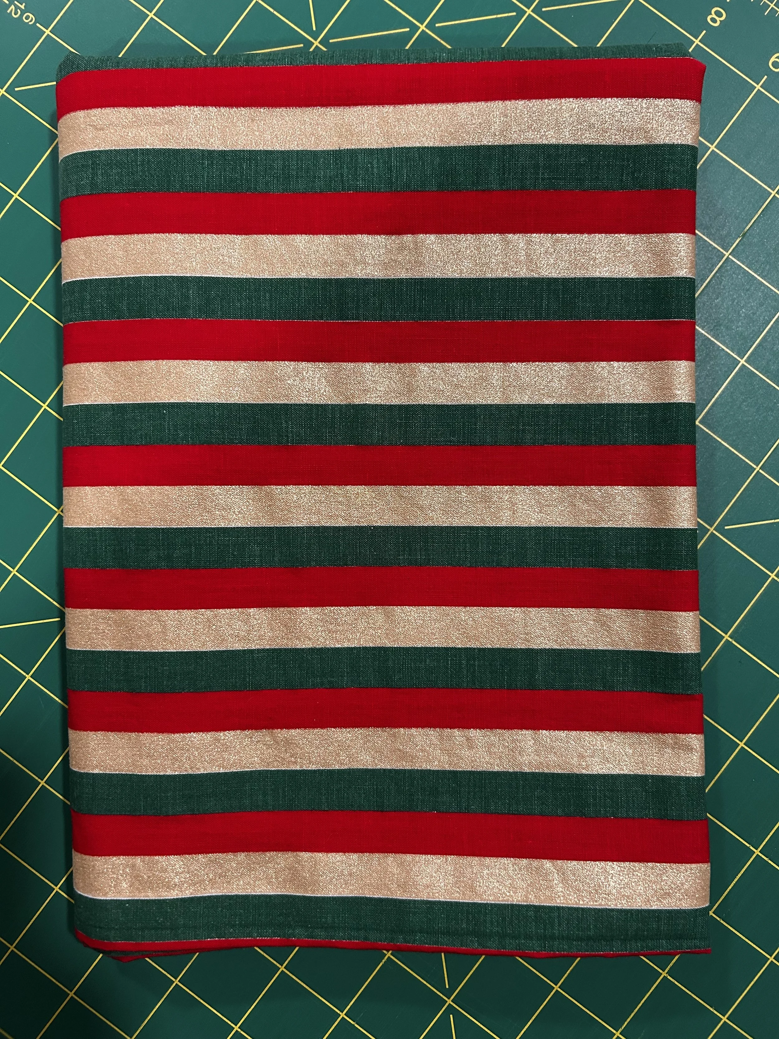 Vintage Fabric Country Christmas Stripe – 61" × WOF Fabric Cut