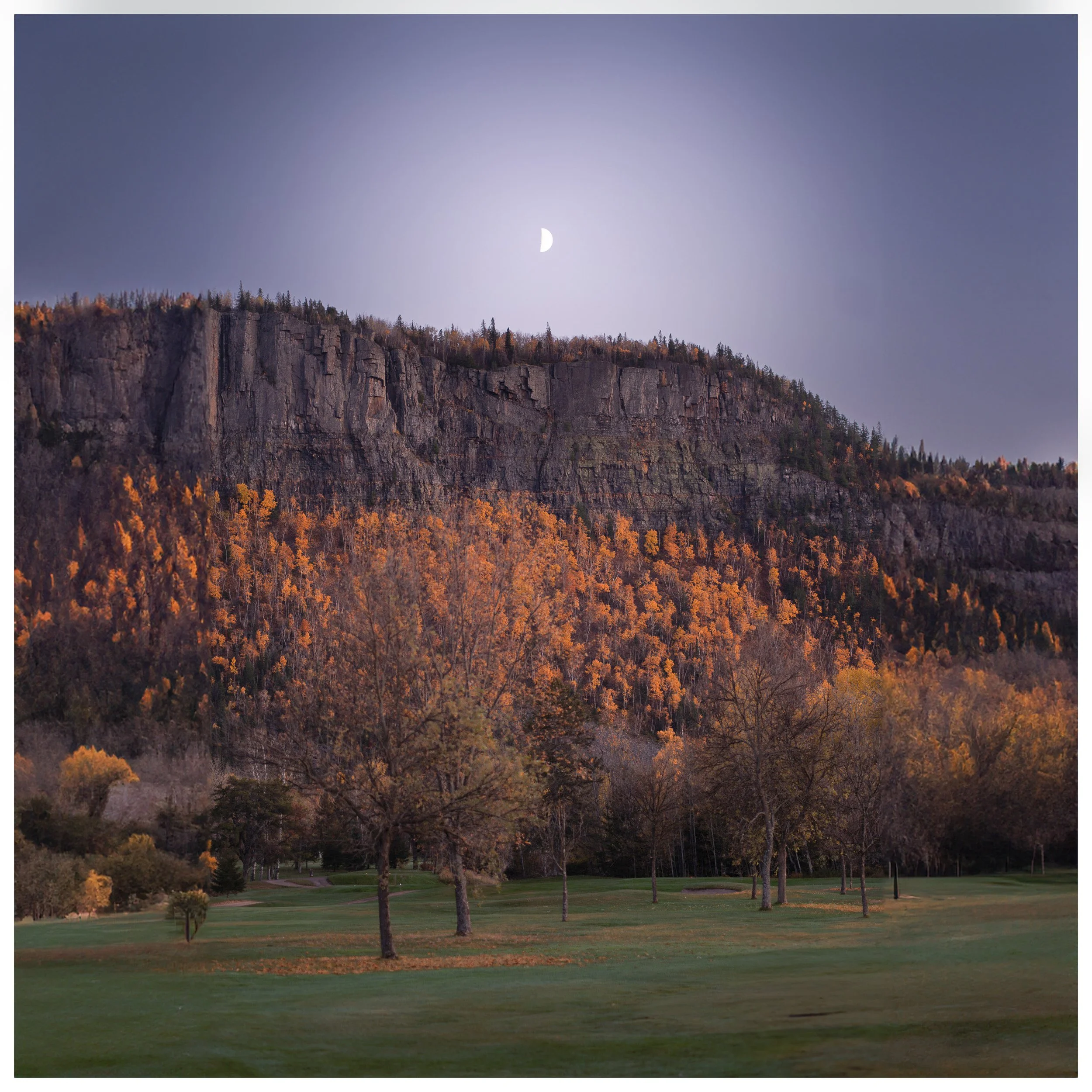 moonm2.wb-5.jpg