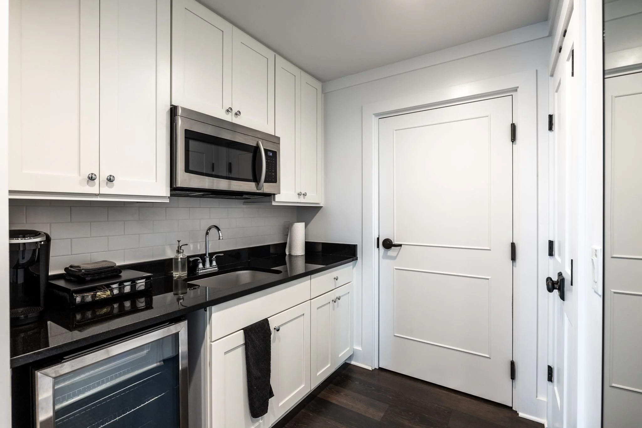 Cole A Kitchenette.jpeg