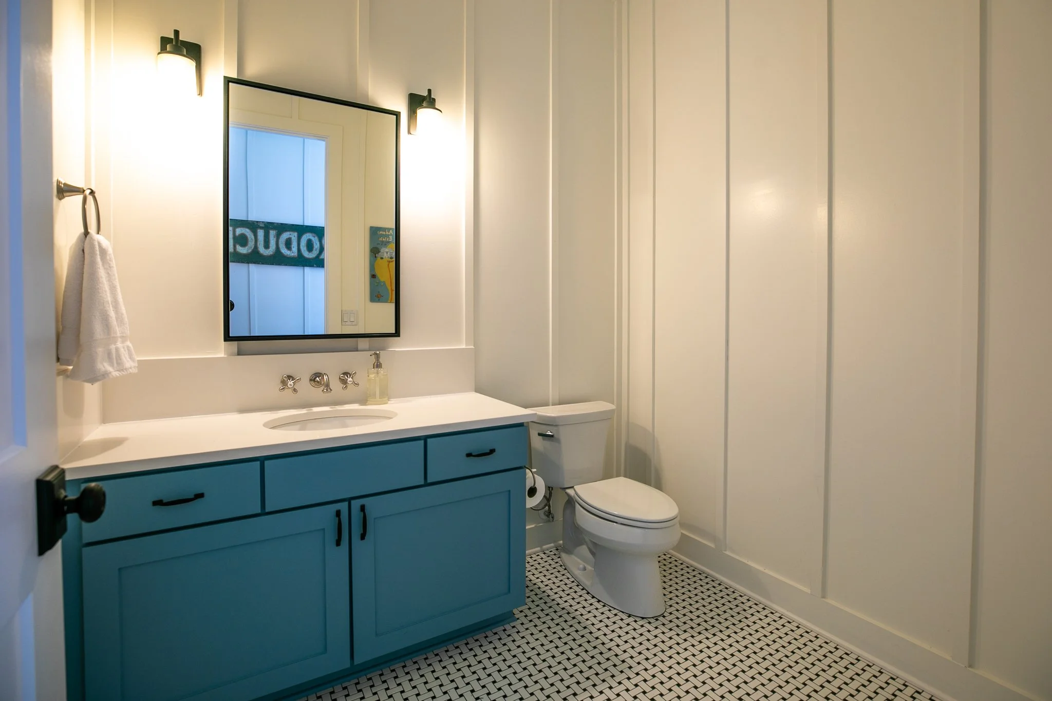 Majors Bath2.jpg