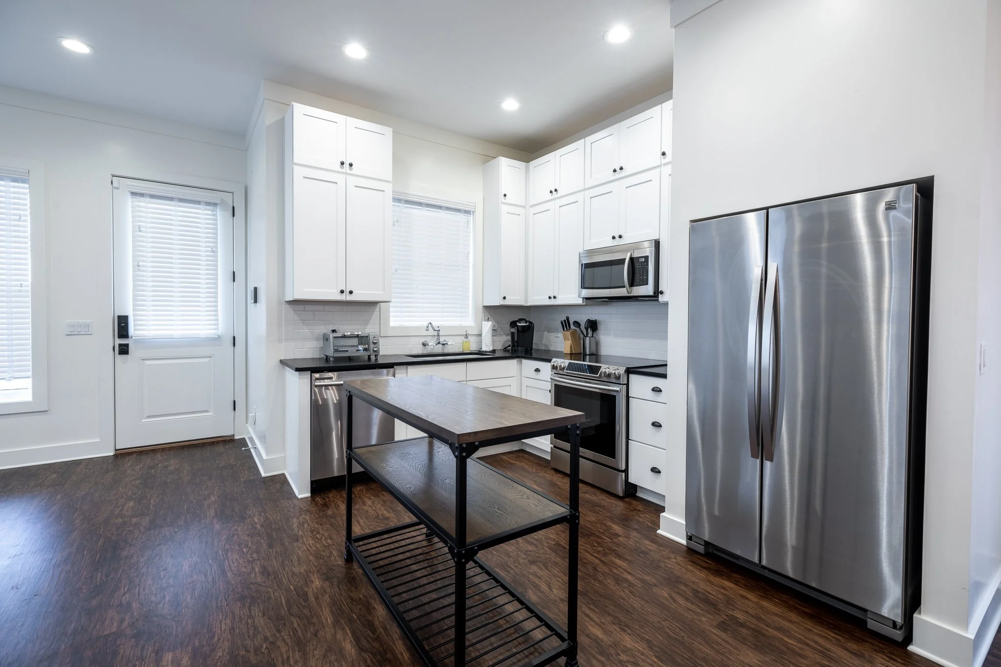 Kitchen 2 (1).jpg