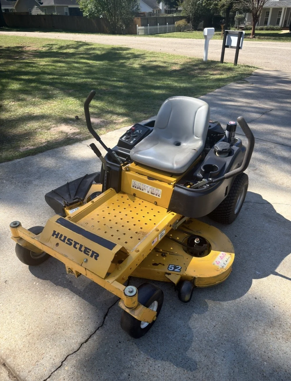 Hustler Raptor zero-turn mower