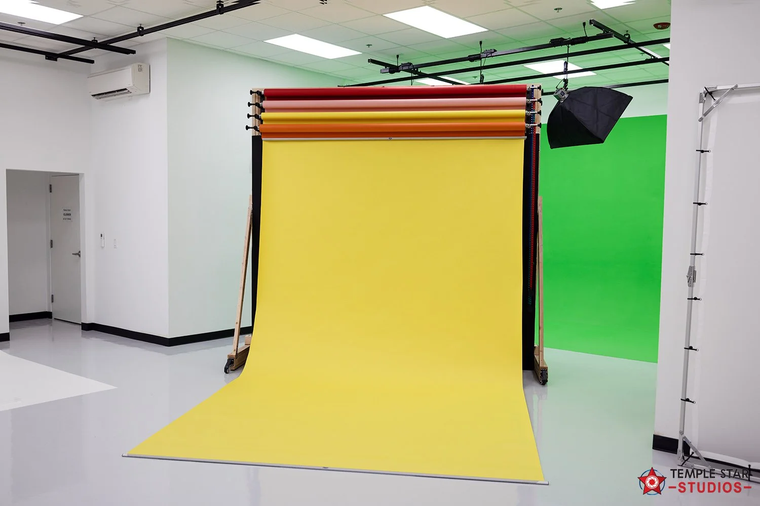 Seamless Paper - 8 colors / 107" wide ($40/session)