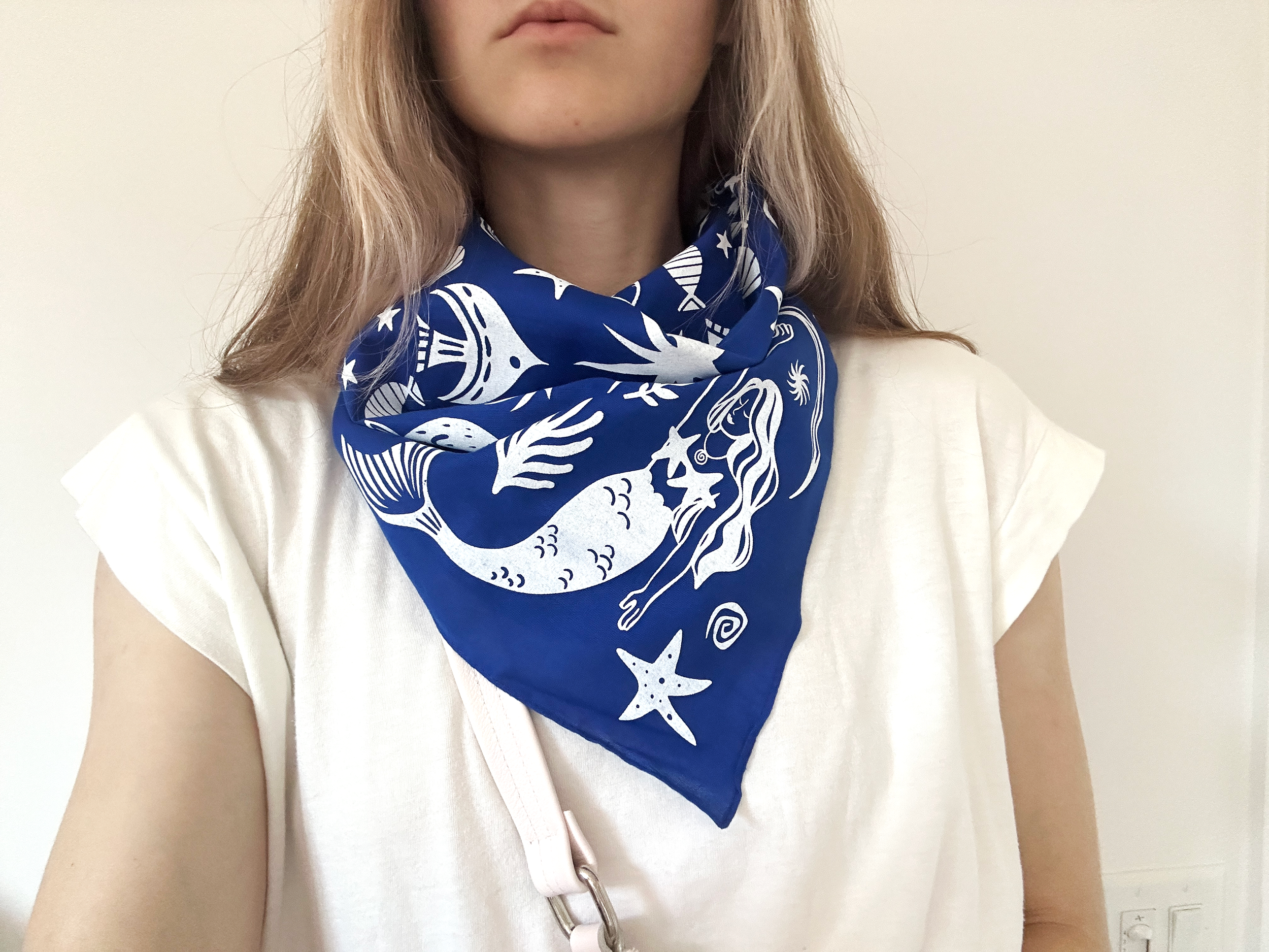 blue_.png