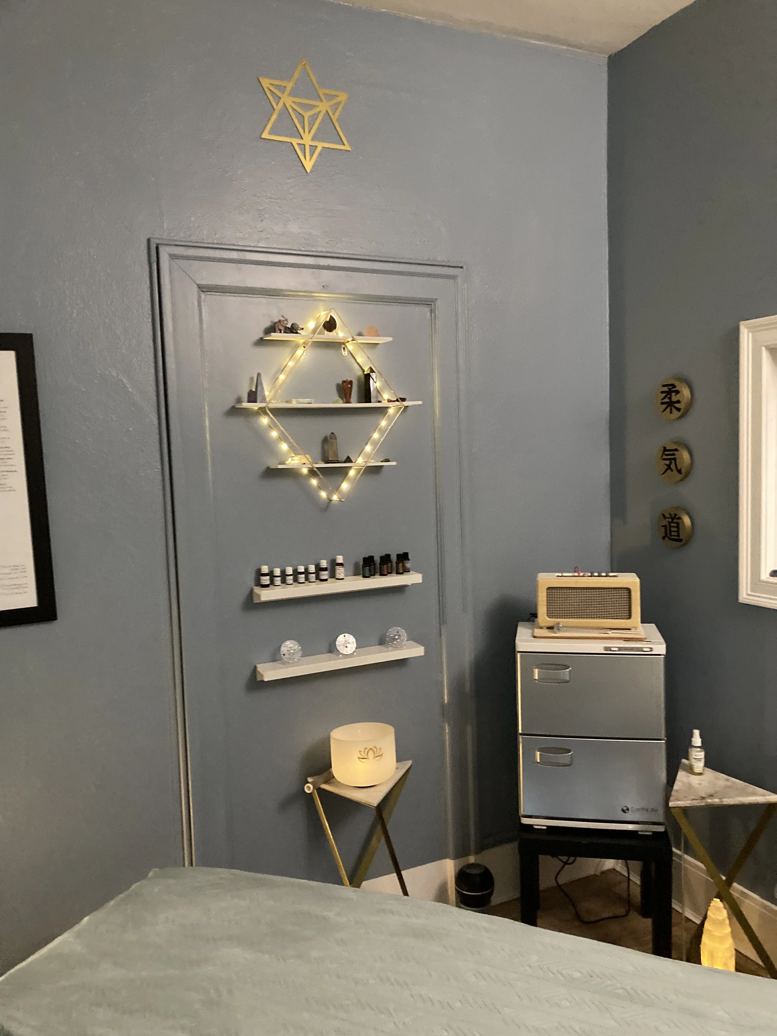 A calm, grounded space to begin