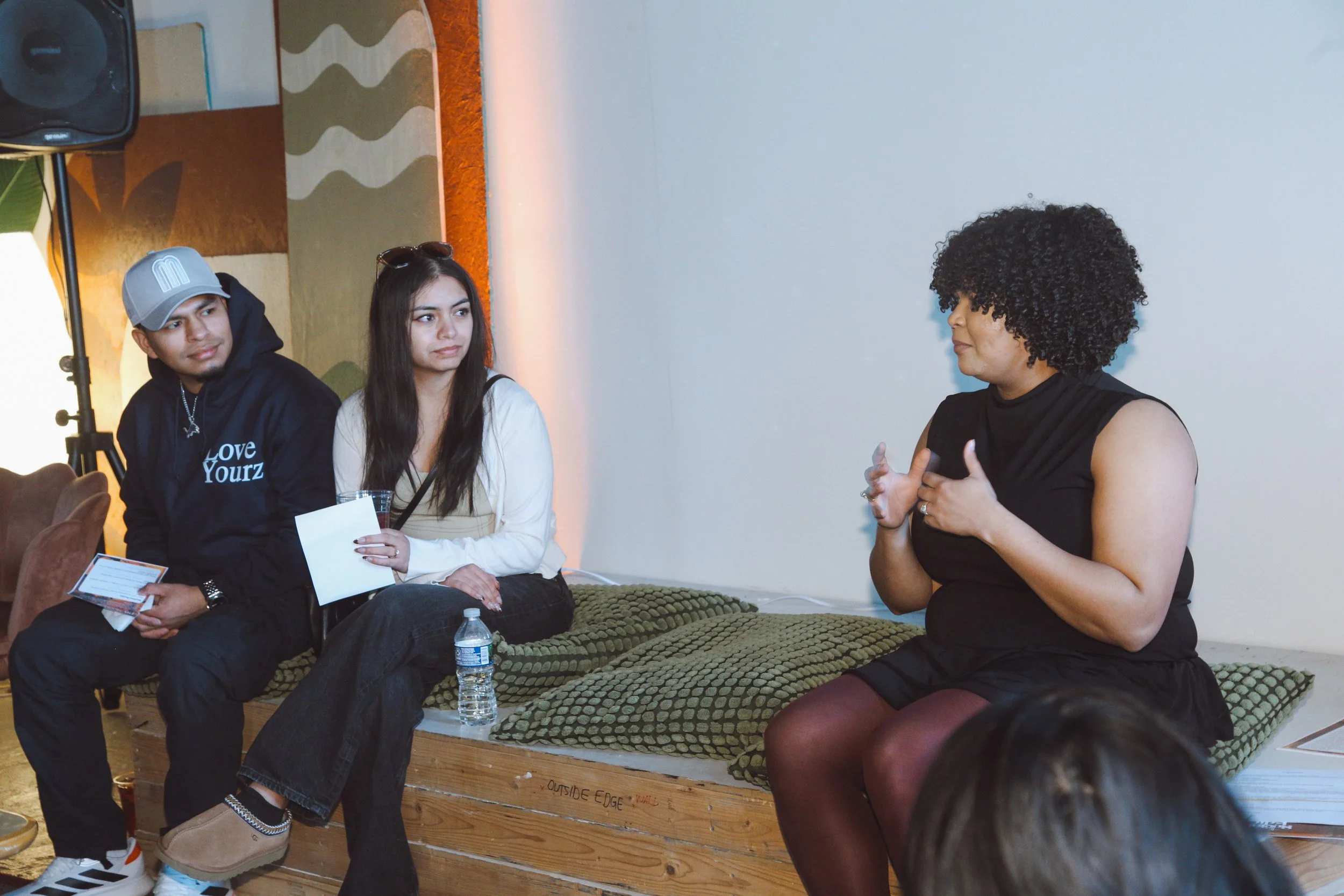 Candid Rechy Cristal Anya.JPG