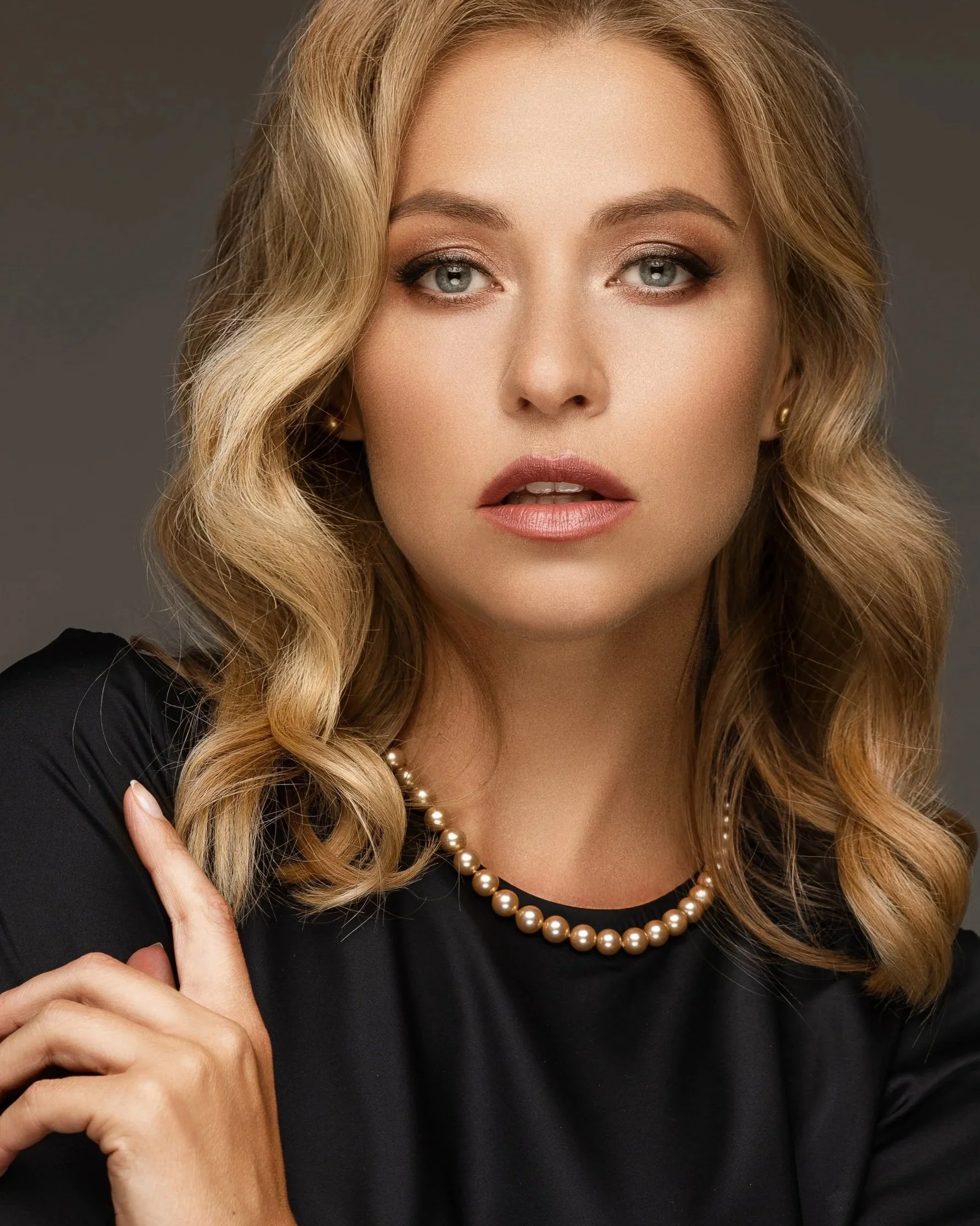 portrait-of-young-beautiful-model-poses-for-the-ca-2025-02-12-03-50-42-utc.jpg