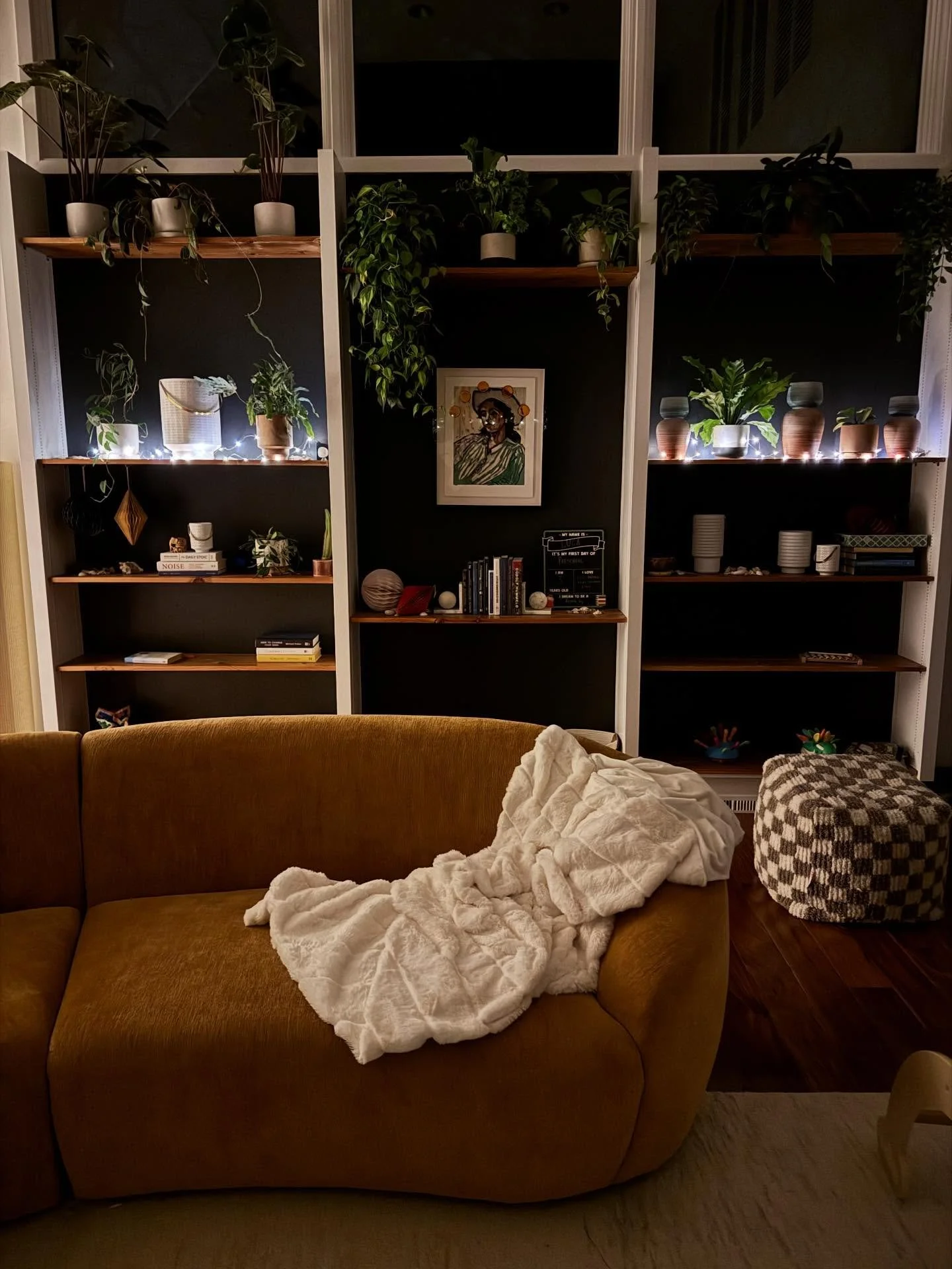 The last month has been filled with back-to-back colds for the whole family but still full of so many sweet and simple moments. 

Highlights include: 

Christmas vibes courtesy of @ever.in.season 

Movies! The boys are starting to watch Disney movies