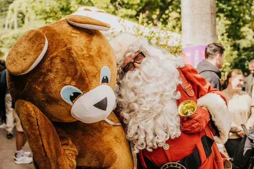 Santa and the bear