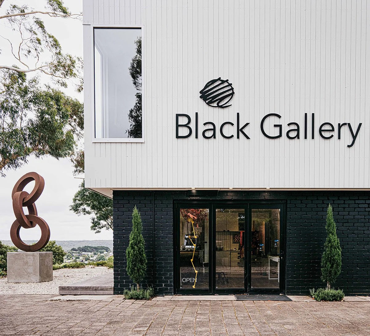 Black-Gallery.jpg